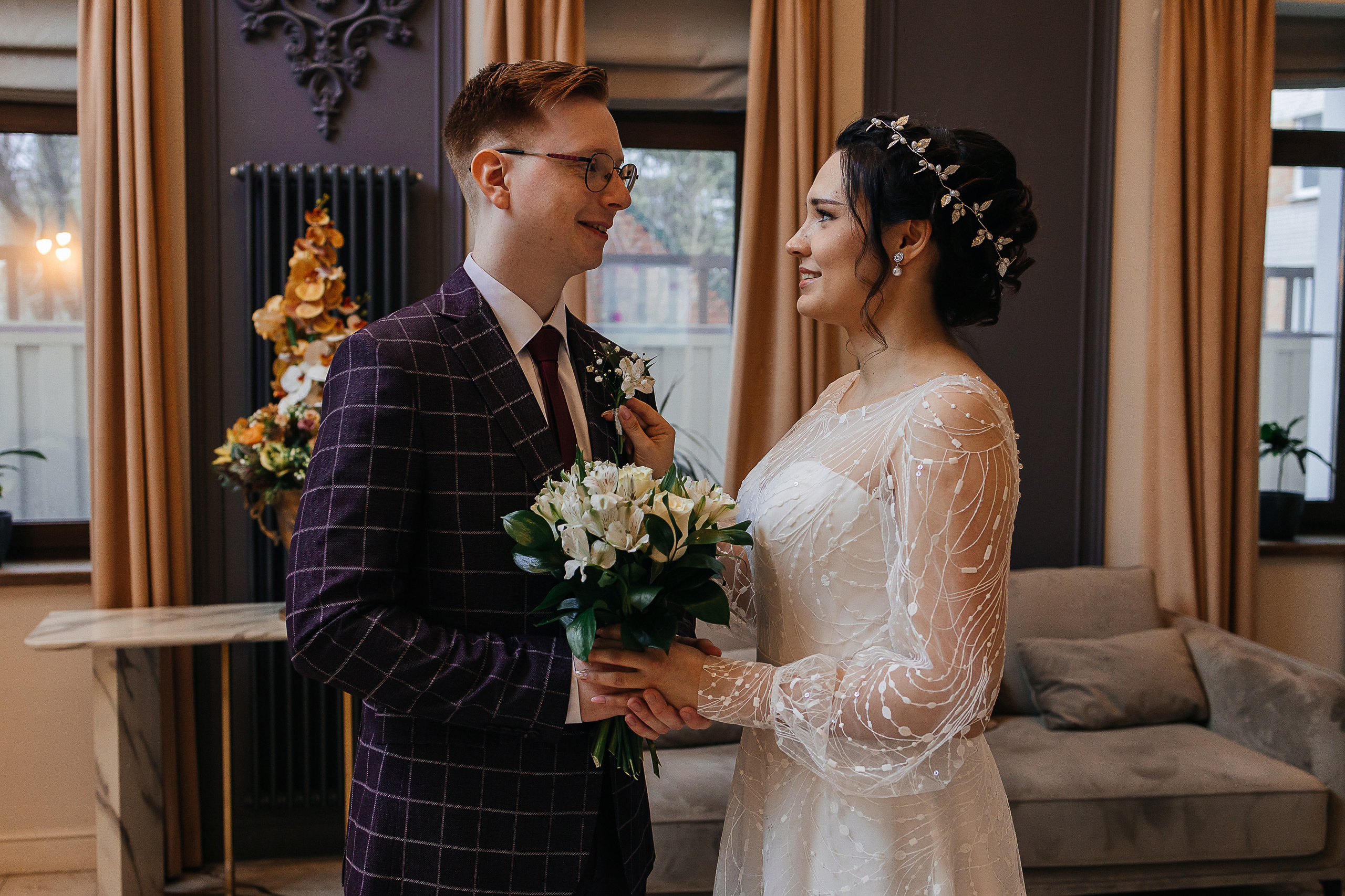 Романтическая история любви с первого взгляда. Олег Сверчков | Свадебный фотограф Вологда