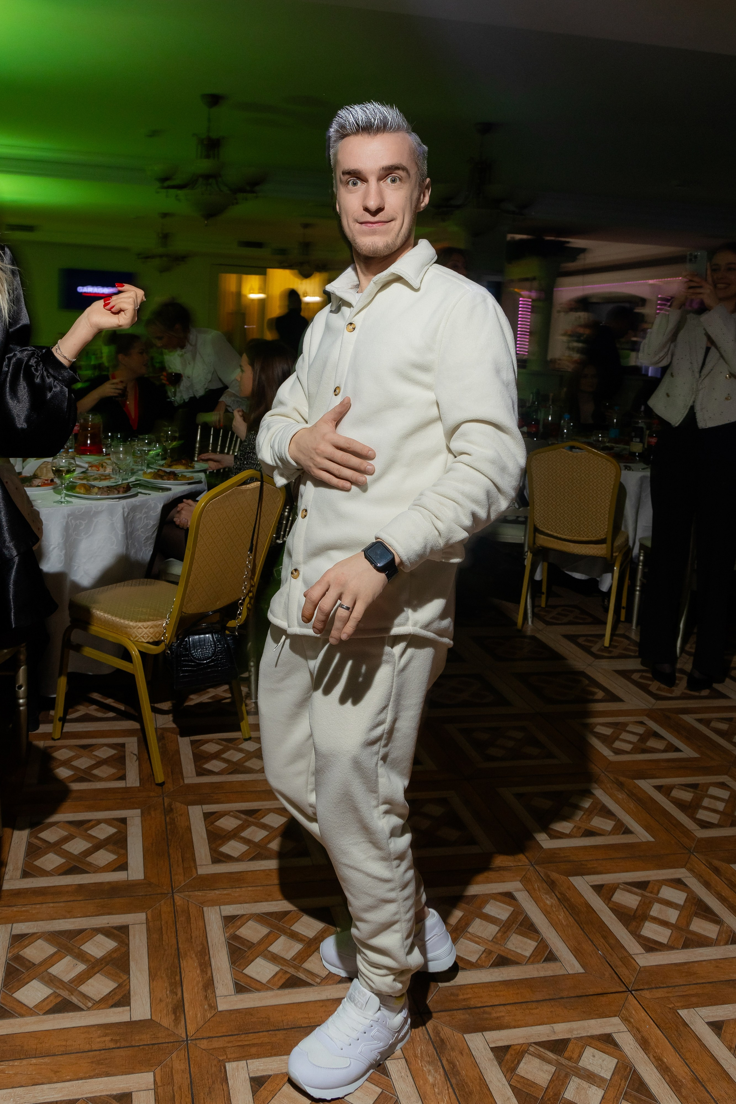 Корпоративная фотосъемка для кафе GARAGE | Новый год 2025 | Минск. Свадебный фотограф в Минске/Беларуси Сергей Спиридонов