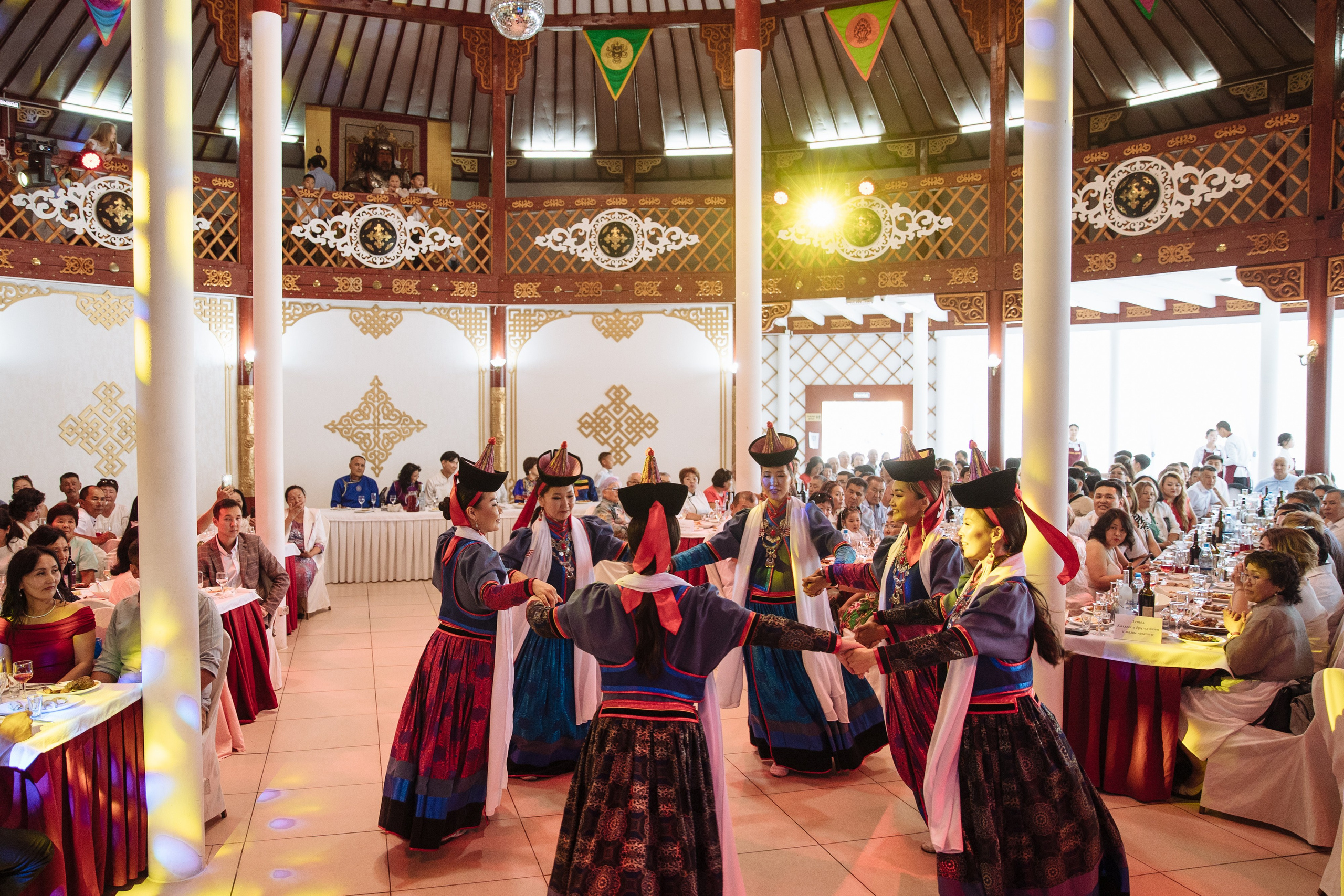 Александр и Сарана. Свадебный и семейный фотограф в Улан-Удэ