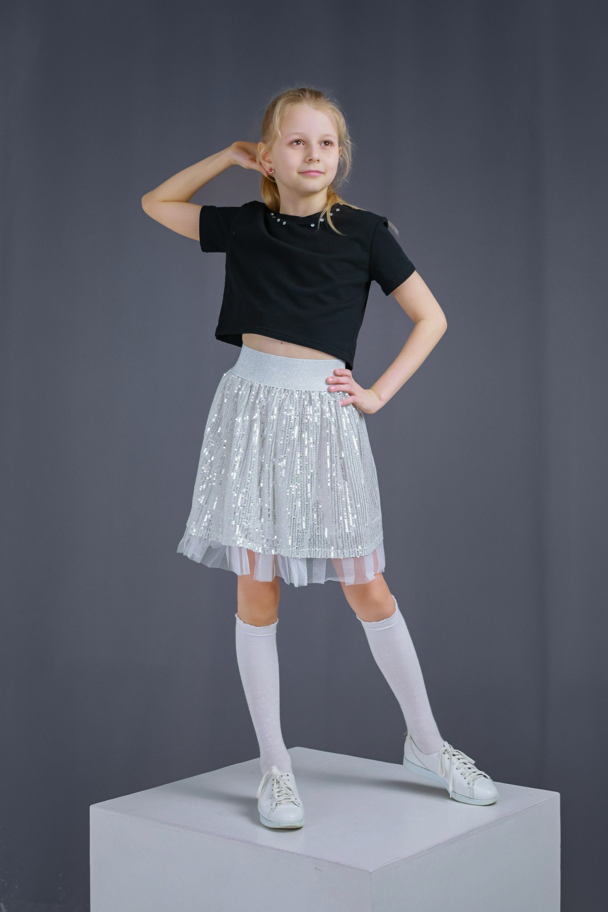 Фото детских платьев для рекламы на маркетплейсах. Фотограф, видеограф