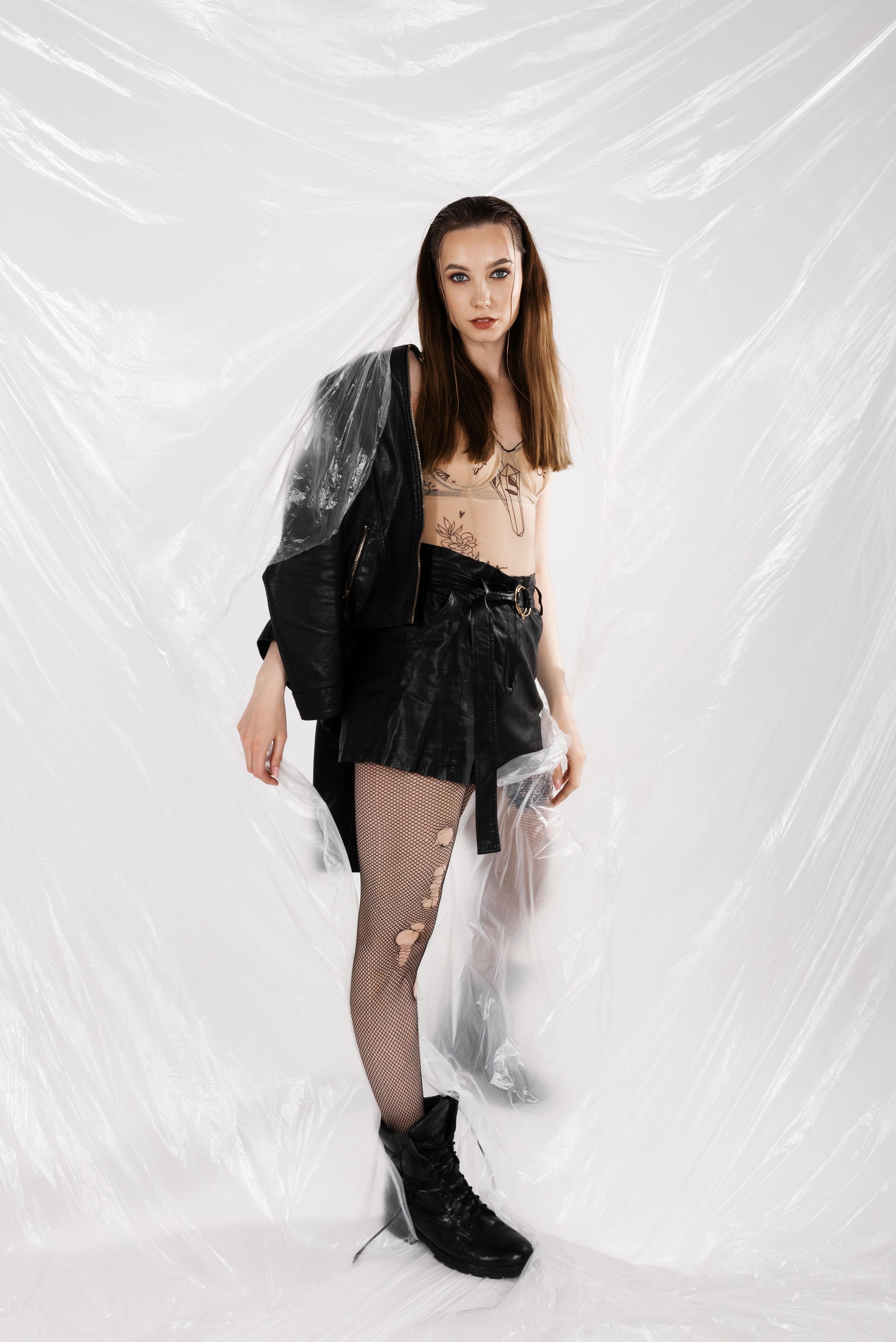 Студийная фотосессия с полиэтиленом. Фотограф в Уфе Комягина Анастасия