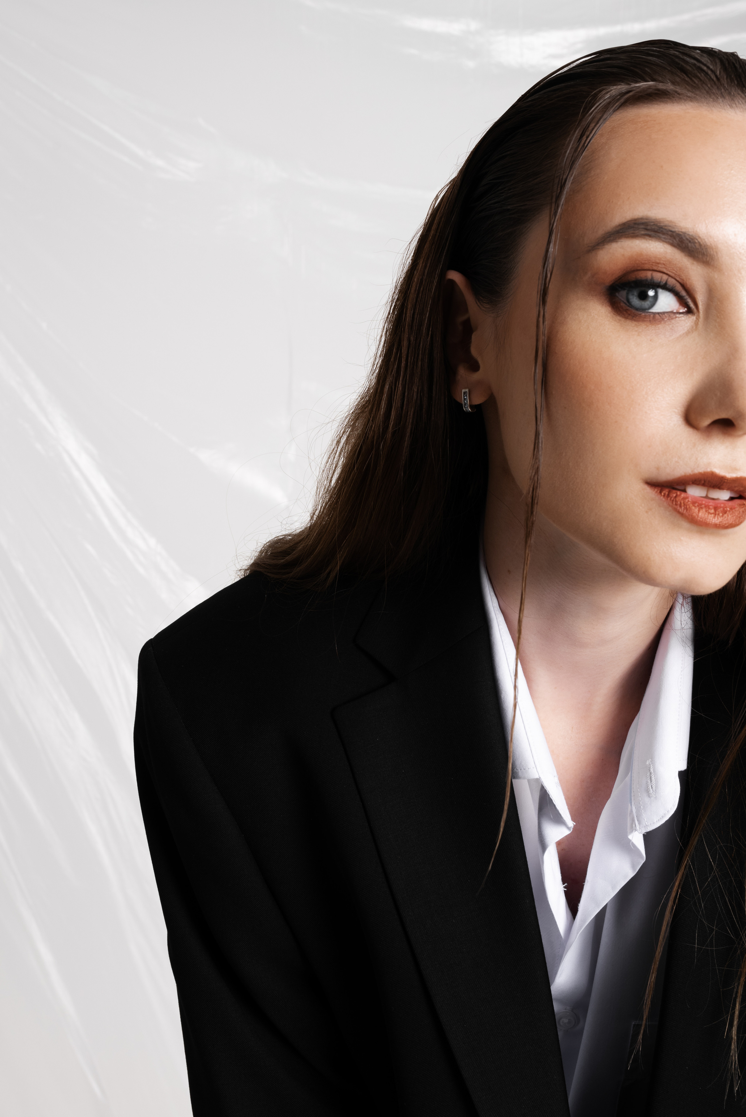 Студийная фотосессия с полиэтиленом. Фотограф в Уфе Комягина Анастасия