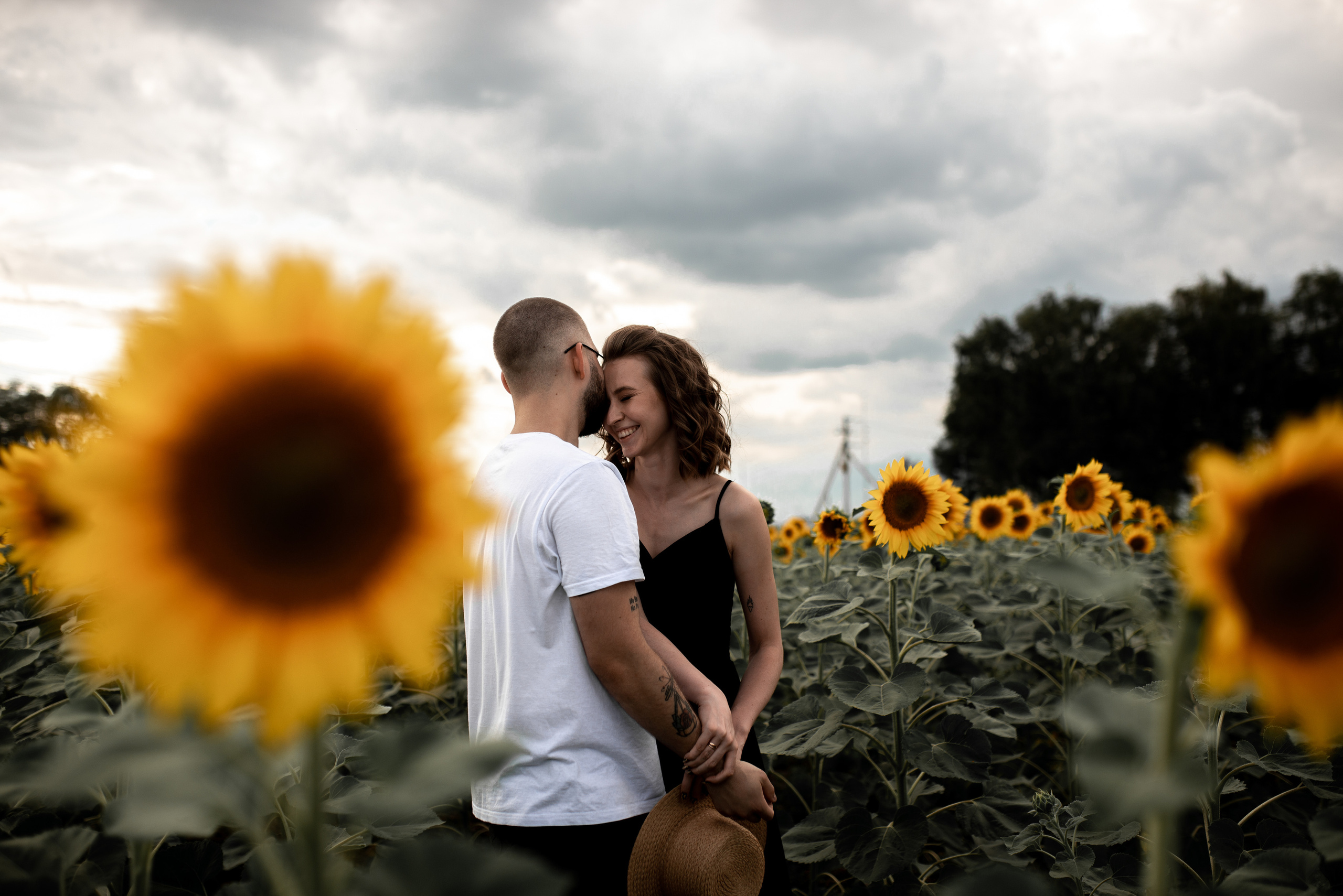 Парная фотосессия в поле. Фотограф в Уфе Комягина Анастасия