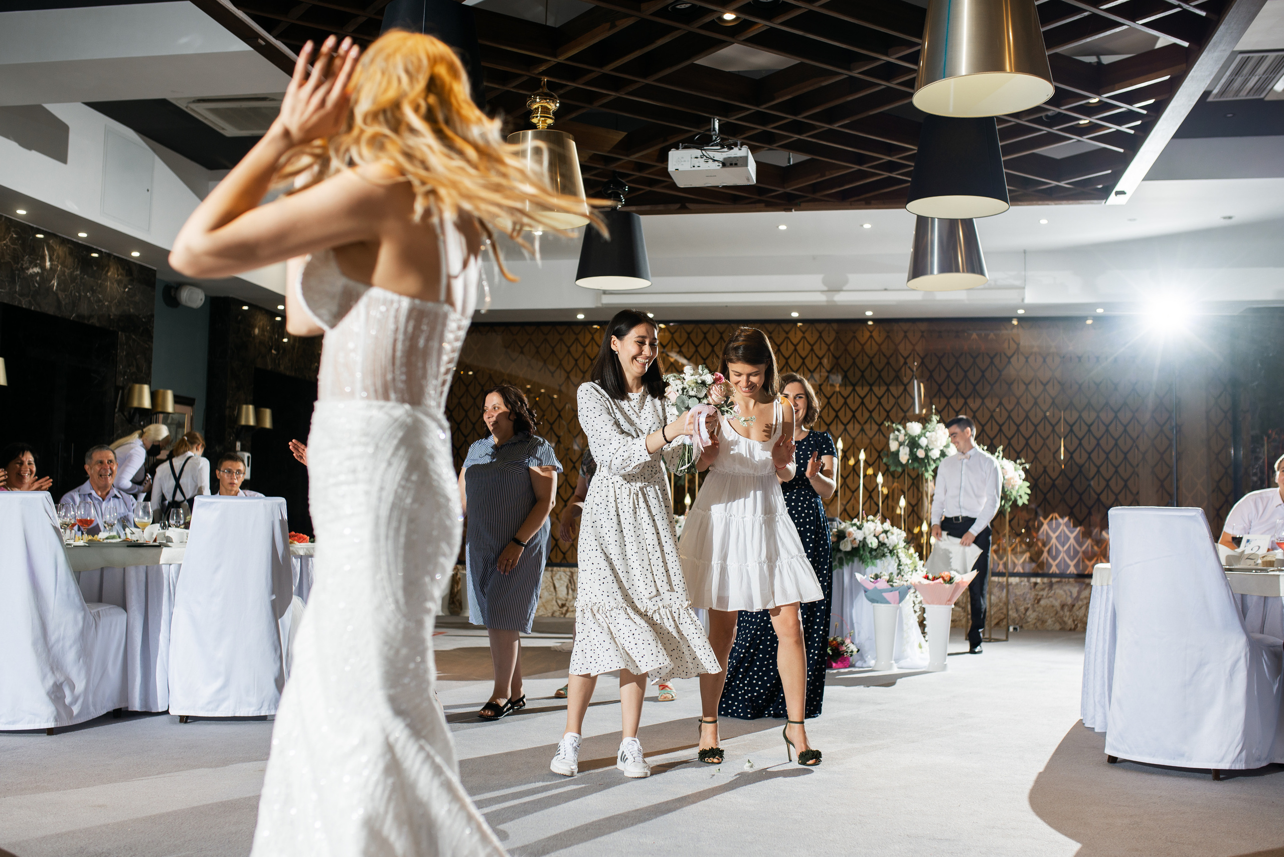 Фотосъемка свадебного банкета в гостинице Башкортостан. Фотограф в Уфе Комягина Анастасия