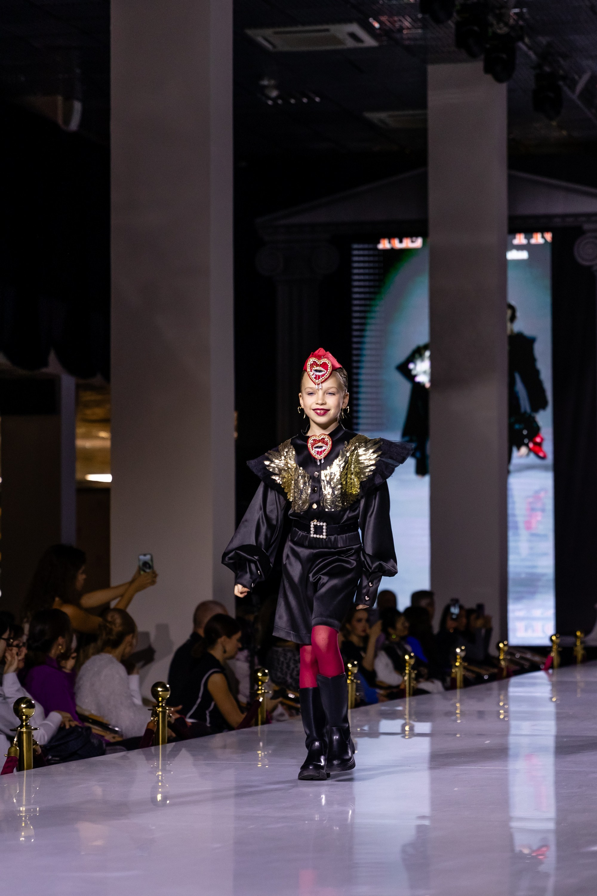 ESTET FASHION WEEK (KIDs REVOLUTION). Татьяна Чернышова свадебный фотограф Москва