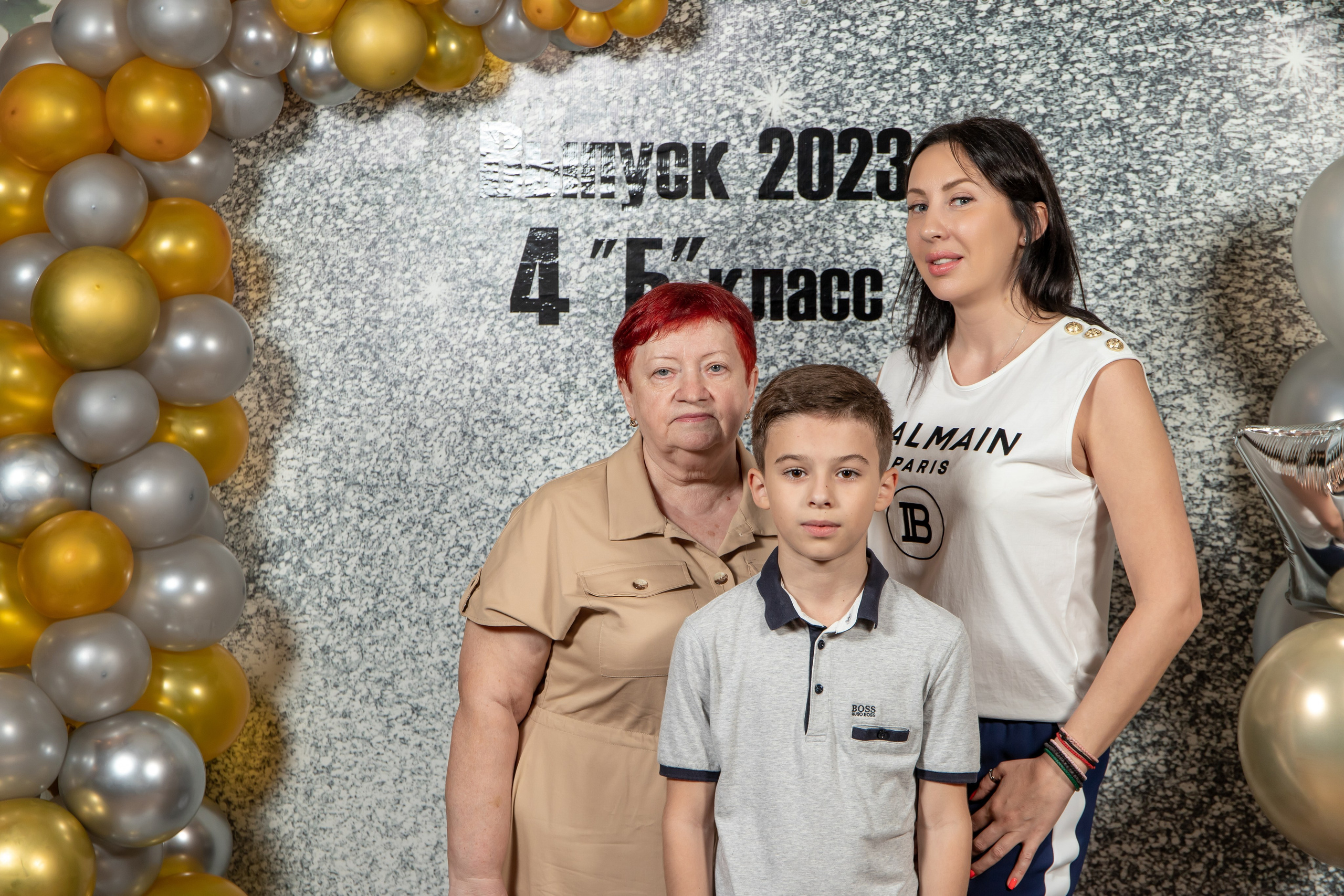 Выпуск 4Б 23 год. Семейный и свадебный фотограф в Геленджике Михаил Шматов