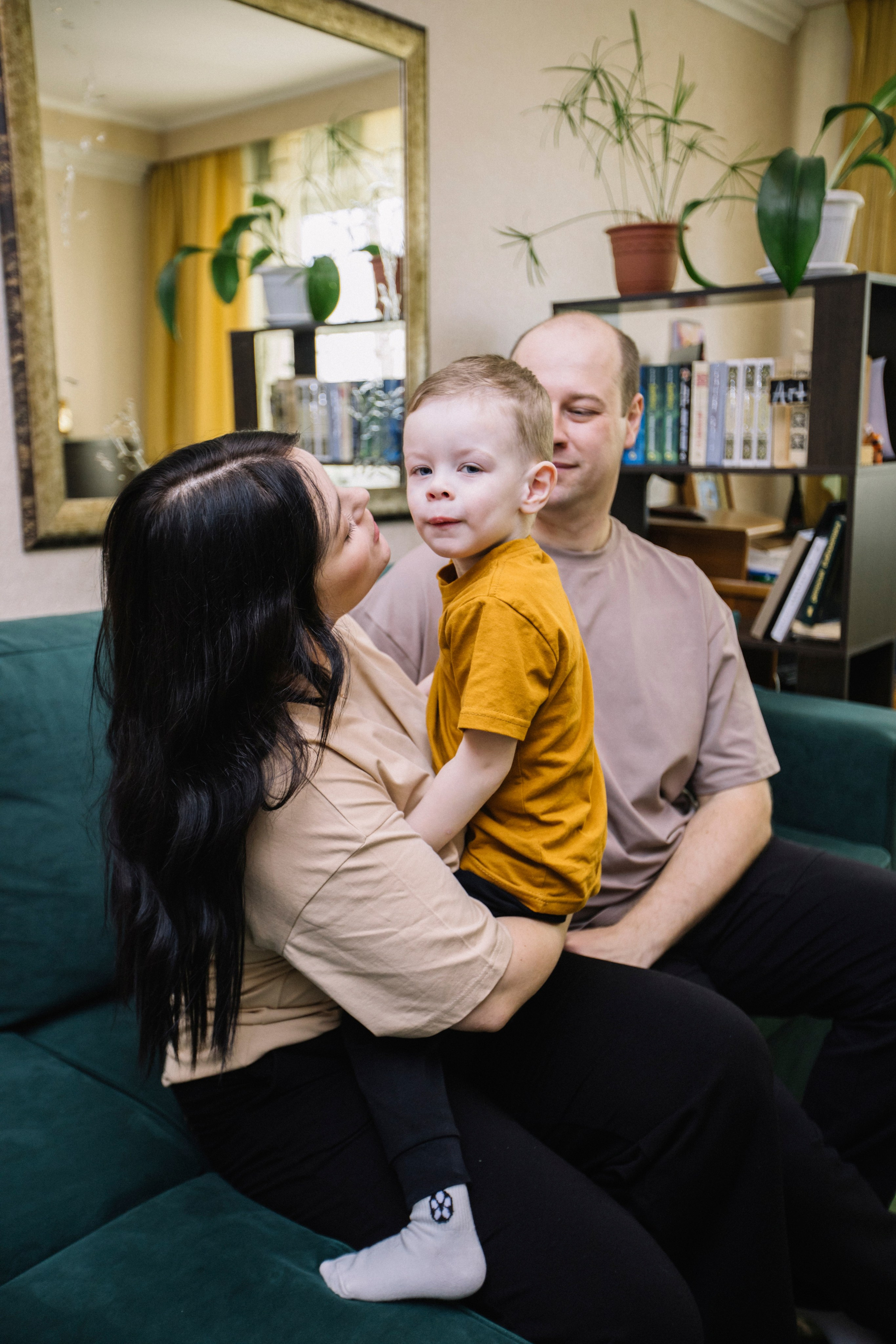 Ярослав + Юля + Егор. Главная