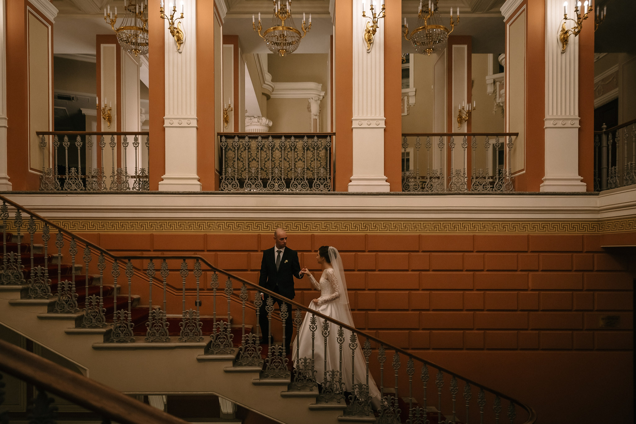 ОКТЯБРЬ | Дворец № 1 Талион, Особняк военного министра. Свадебный фотограф в Санкт-Петербурге Полина Корзухина