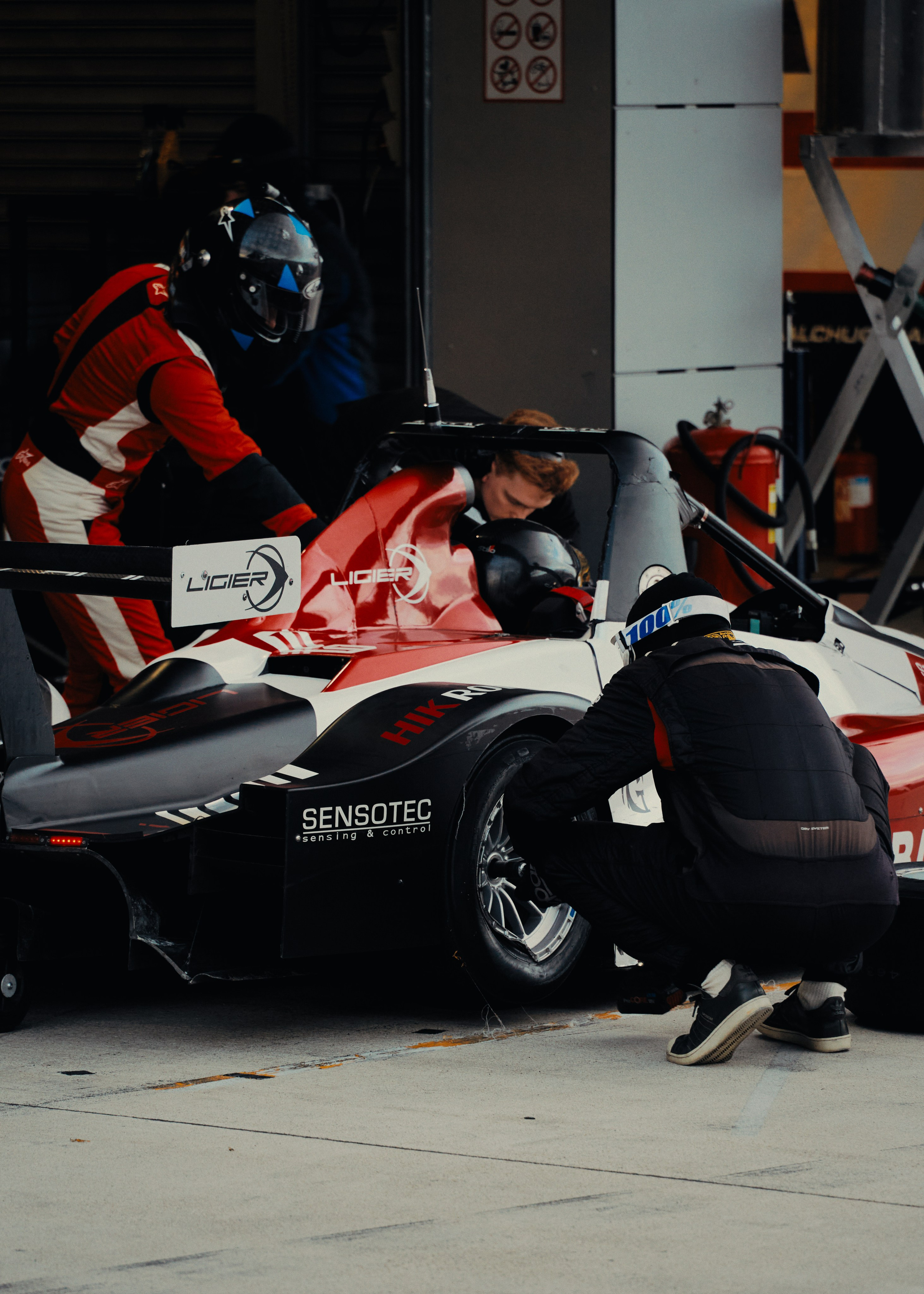 REC 2025. Автомобильный и коммерческий фотограф Москва