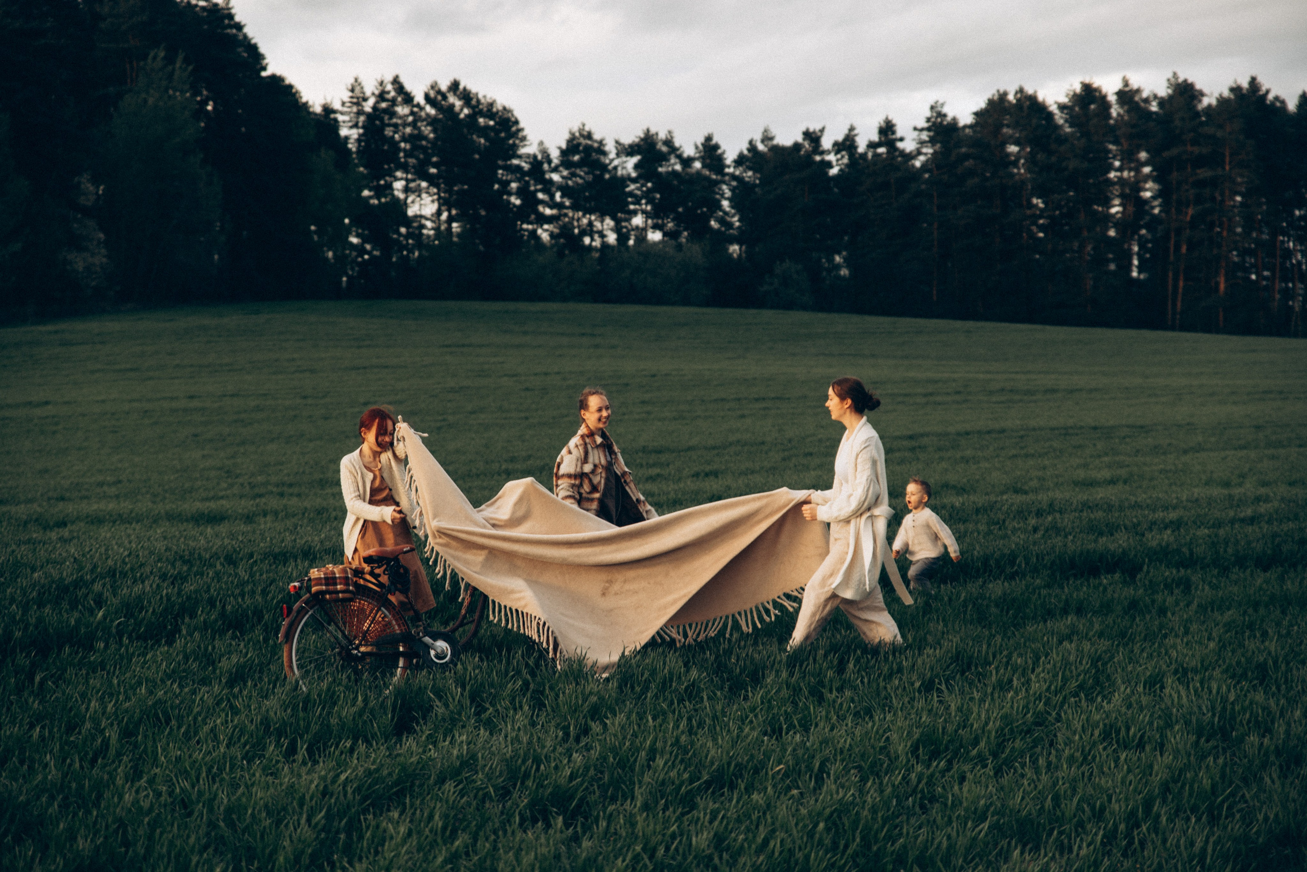 Ветер в наших волосах. Репортажный и детский фотограф в Минске