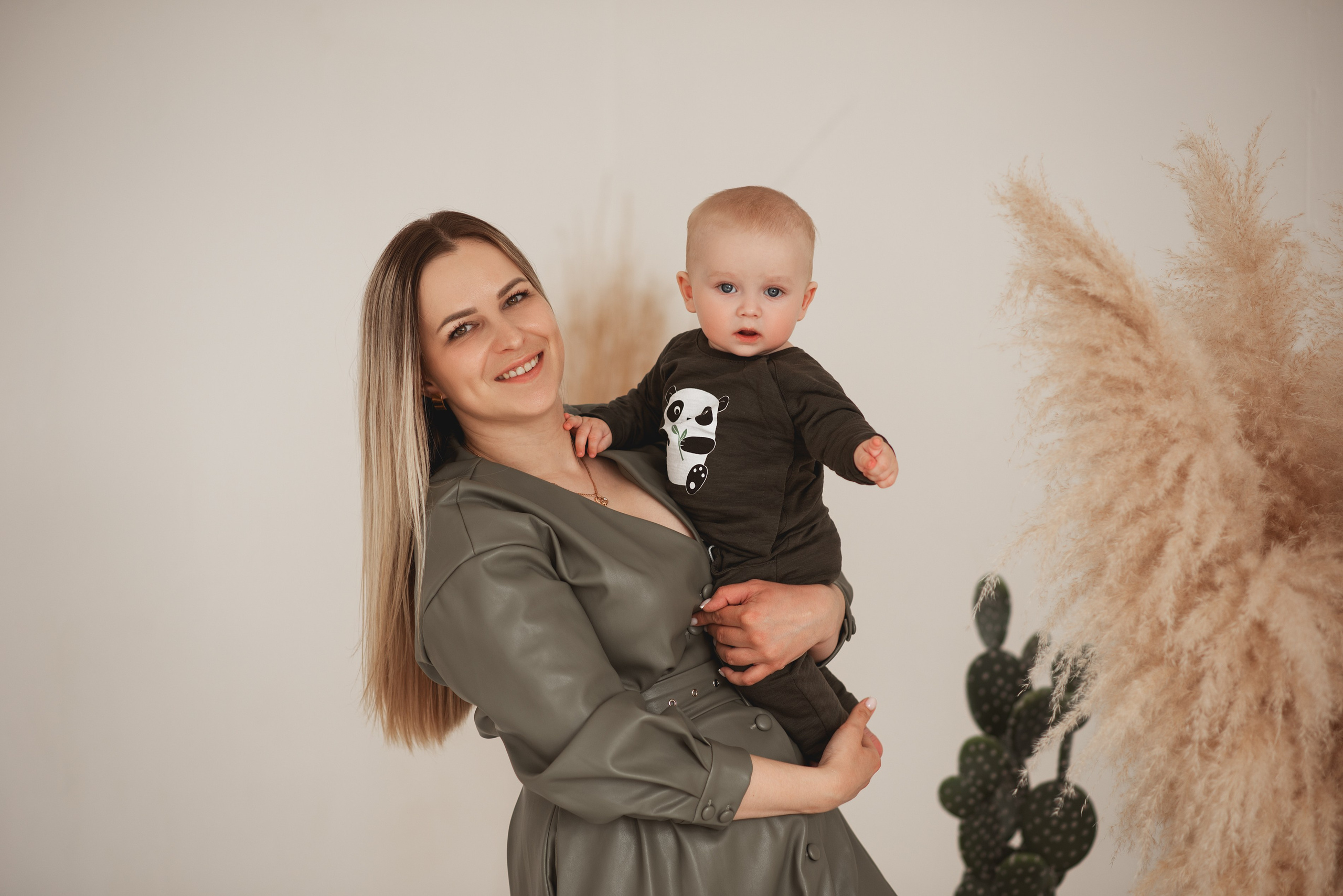 Семейная фотосессия Полина Игорь Богдан. Семейный фотограф в Южно-Сахалинске Анастасия Лимарева