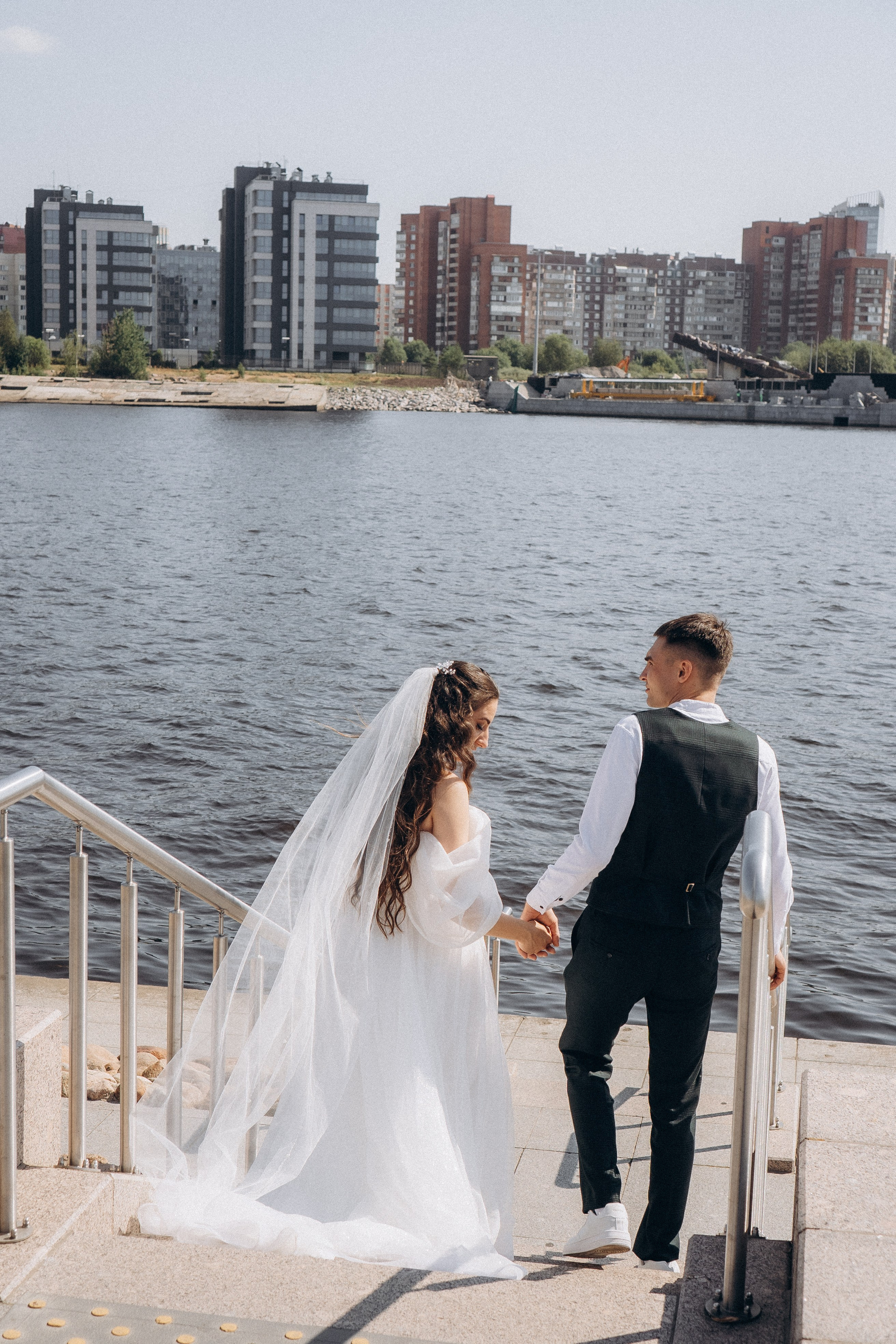 СВАДЕБНАЯ СЬЕМК В ПАРКЕ 300-ЛЕТИЯ. Профессиональный фотограф, Санкт-Петербург — Виктория Богомолова