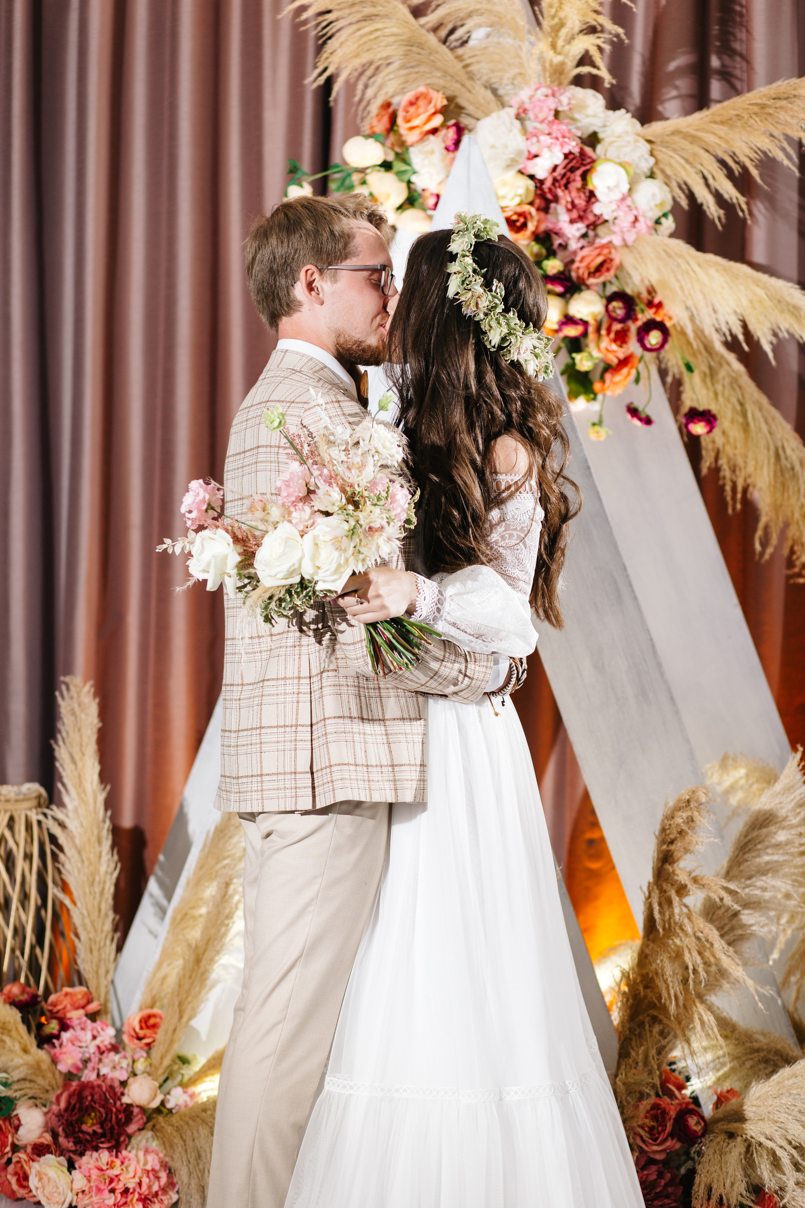 Свадьба Константина и Елены. Свадебный и портретный фотограф Летавина Наталия. Екатеринбург