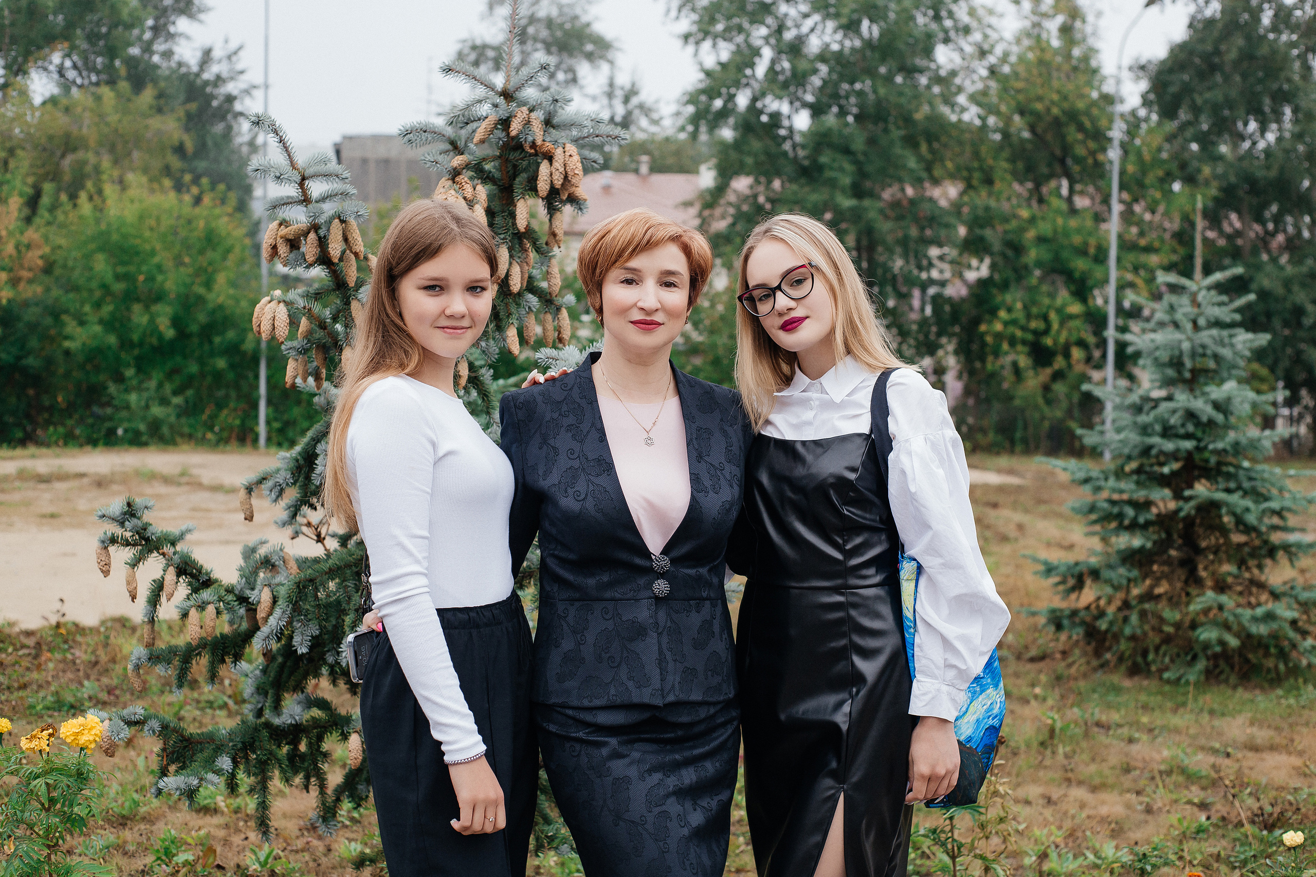 Школьный фоторепортаж «1 сентября» в 11 классе. Свадебный и портретный фотограф Летавина Наталия. Екатеринбург