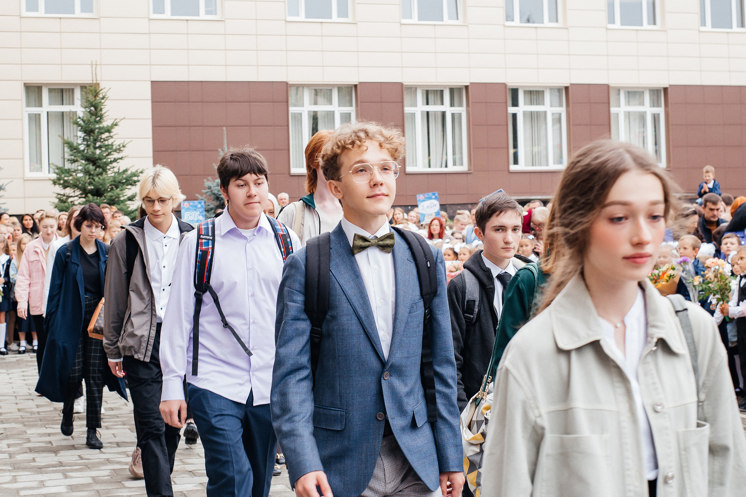 Школьный фоторепортаж «1 сентября» в 11 классе. Свадебный и портретный фотограф Летавина Наталия. Екатеринбург