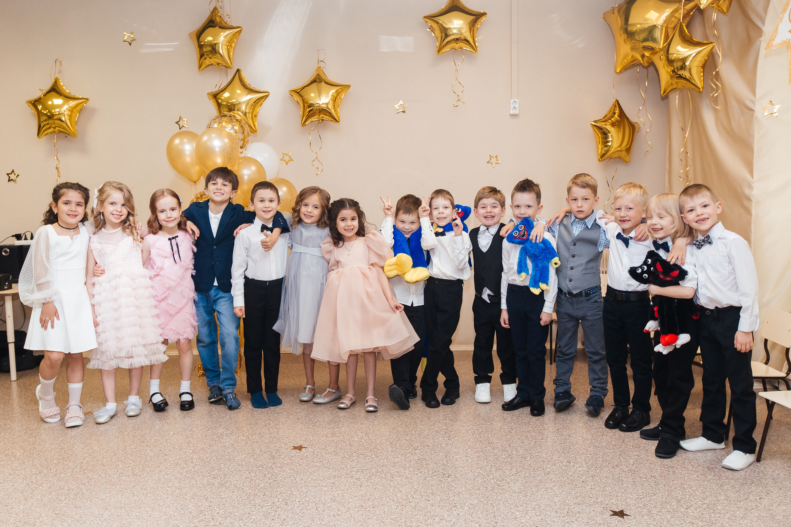 Фотосессия выпускного в детском саду «LaMama». Свадебный и портретный фотограф Летавина Наталия. Екатеринбург