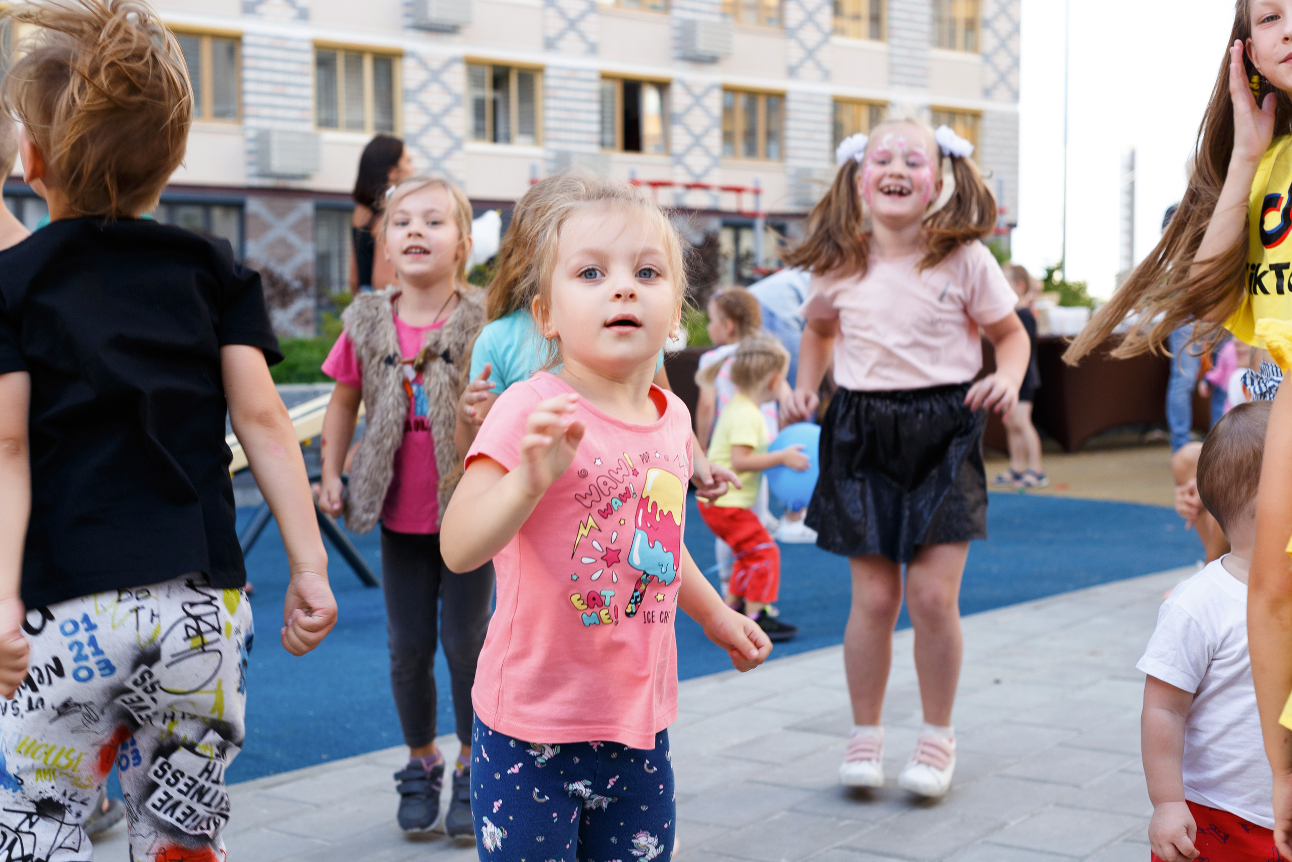 Репортажная фотосессия «День двора». Свадебный и портретный фотограф Летавина Наталия. Екатеринбург
