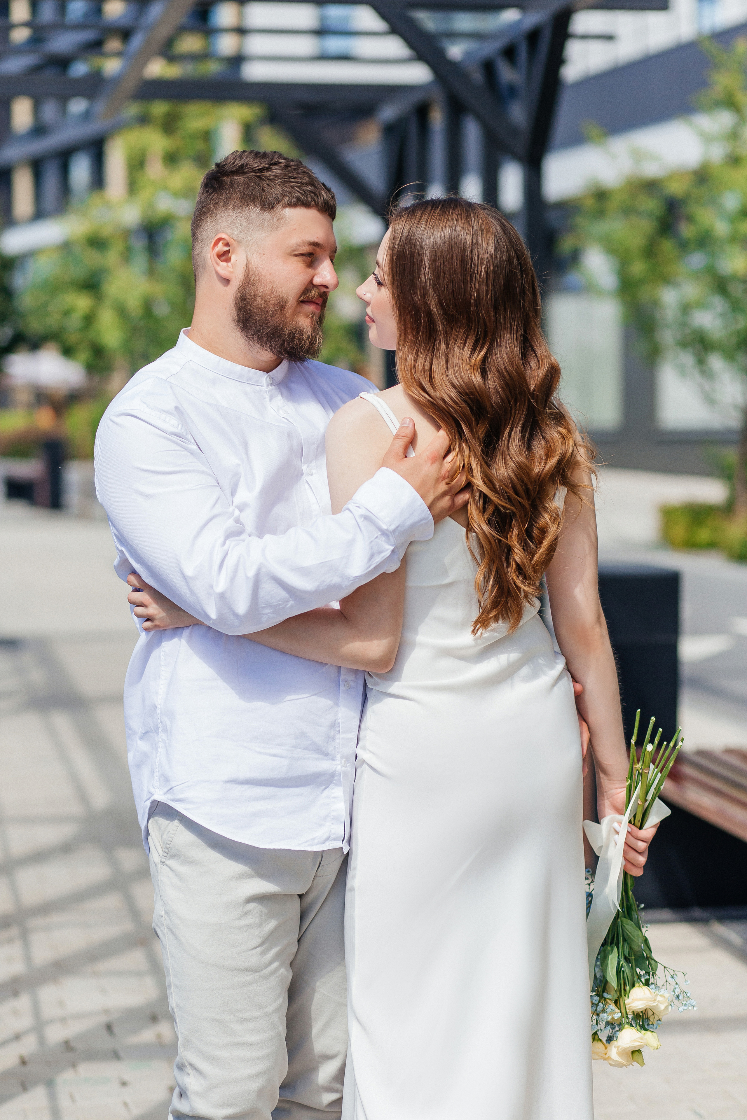 Свадебная прогулка Владимира и Виктории. Свадебный и портретный фотограф Летавина Наталия. Екатеринбург