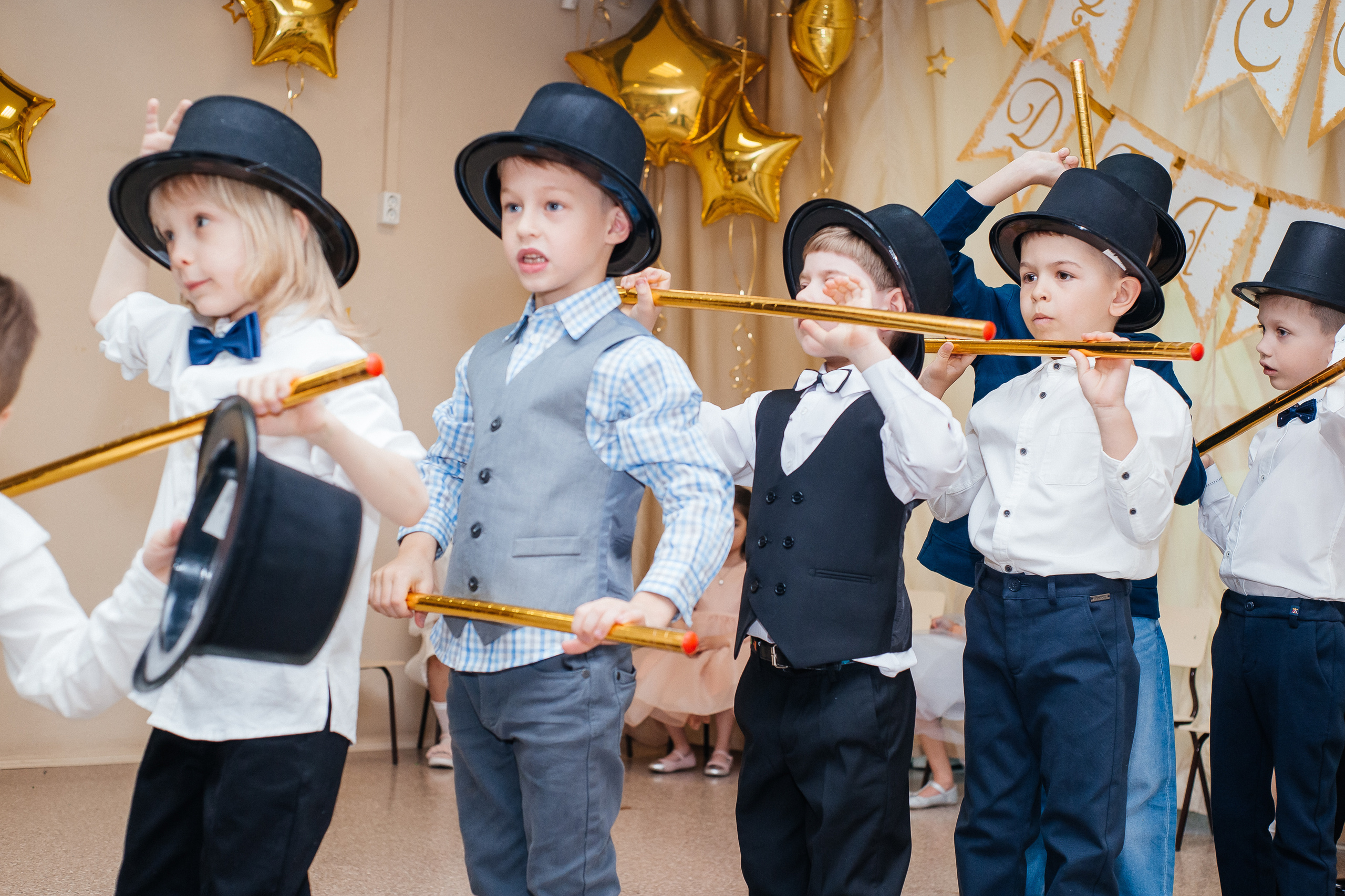 Фотосессия выпускного в детском саду «LaMama». Свадебный и портретный фотограф Летавина Наталия. Екатеринбург