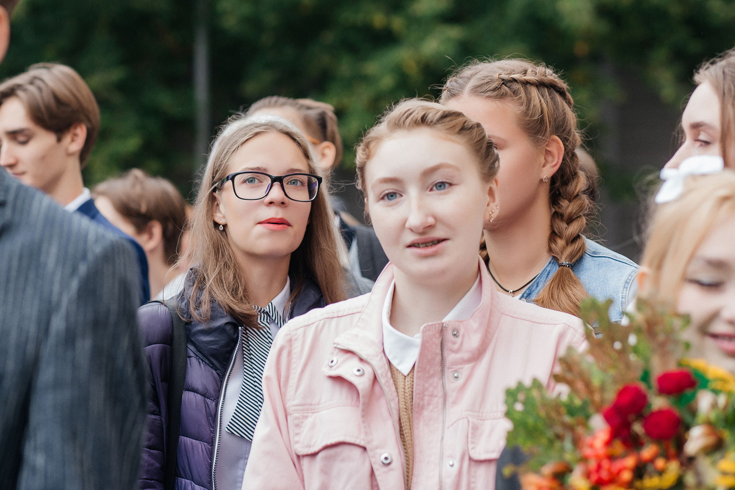 Школьный фоторепортаж «1 сентября» в 11 классе. Свадебный и портретный фотограф Летавина Наталия. Екатеринбург