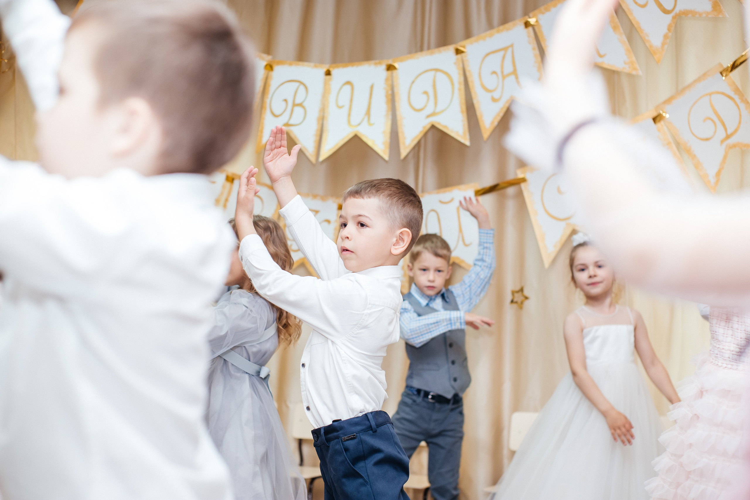 Фотосессия выпускного в детском саду «LaMama». Свадебный и портретный фотограф Летавина Наталия. Екатеринбург
