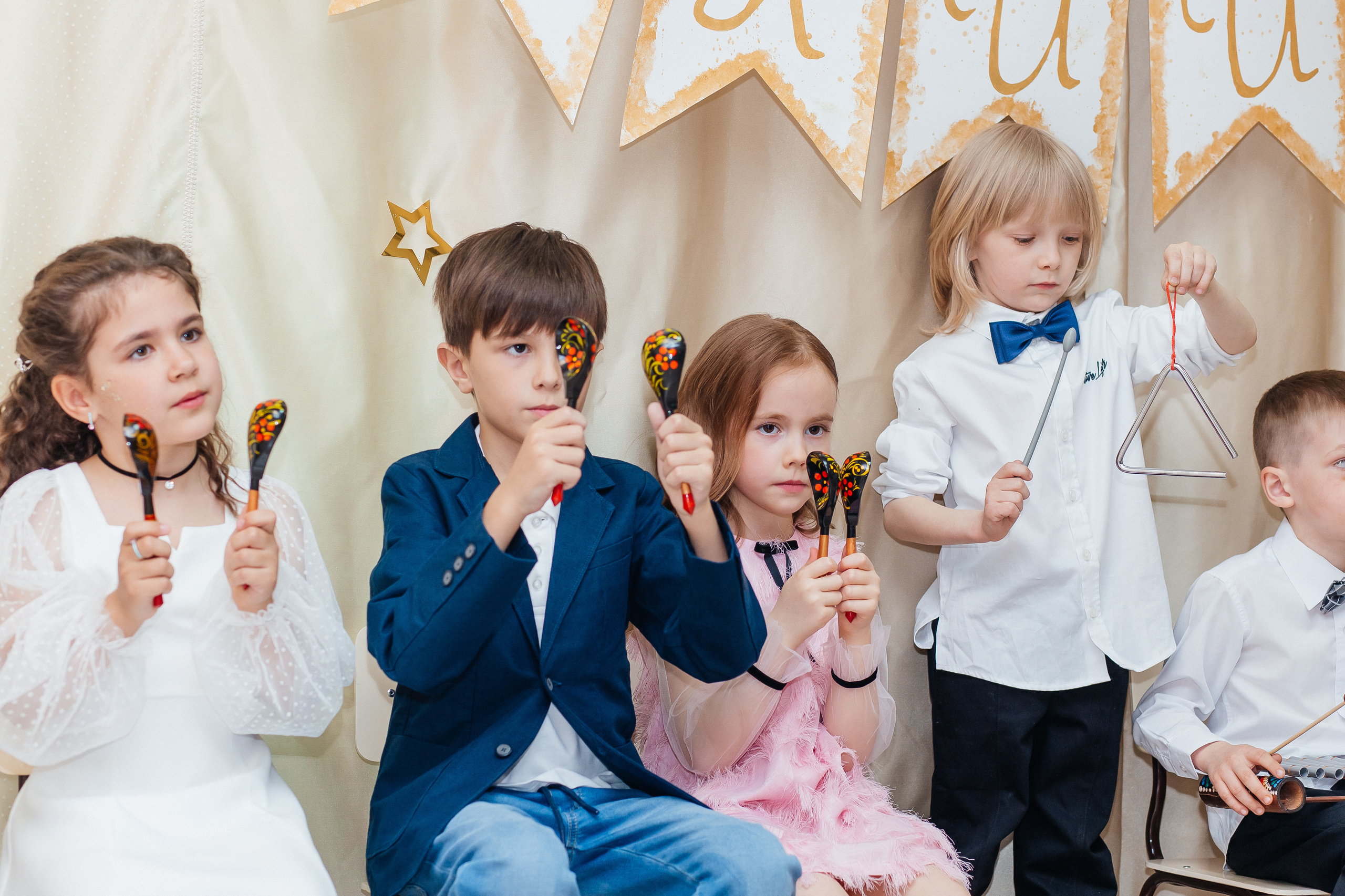 Фотосессия выпускного в детском саду «LaMama». Свадебный и портретный фотограф Летавина Наталия. Екатеринбург