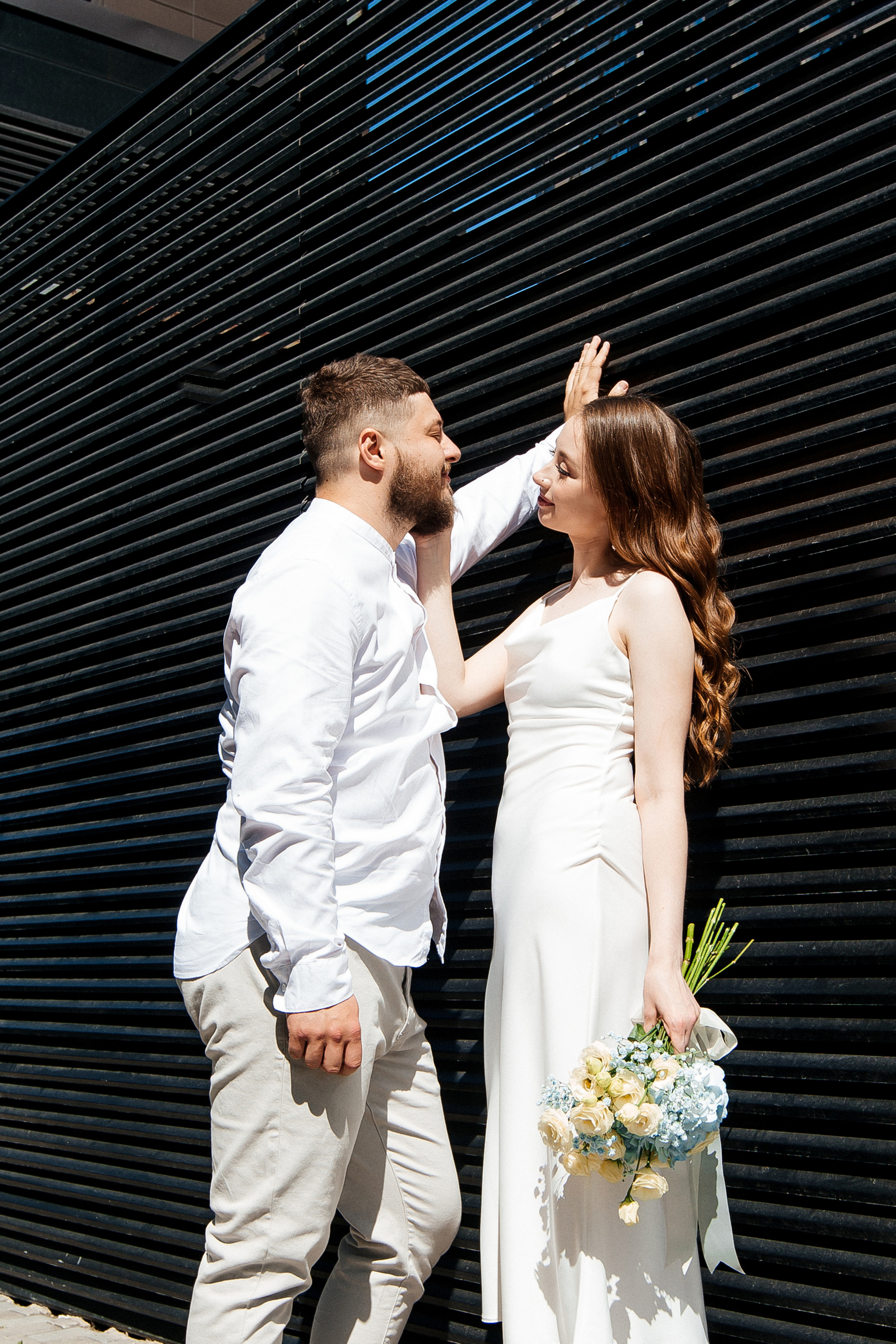 Свадебная прогулка Владимира и Виктории. Свадебный и портретный фотограф Летавина Наталия. Екатеринбург