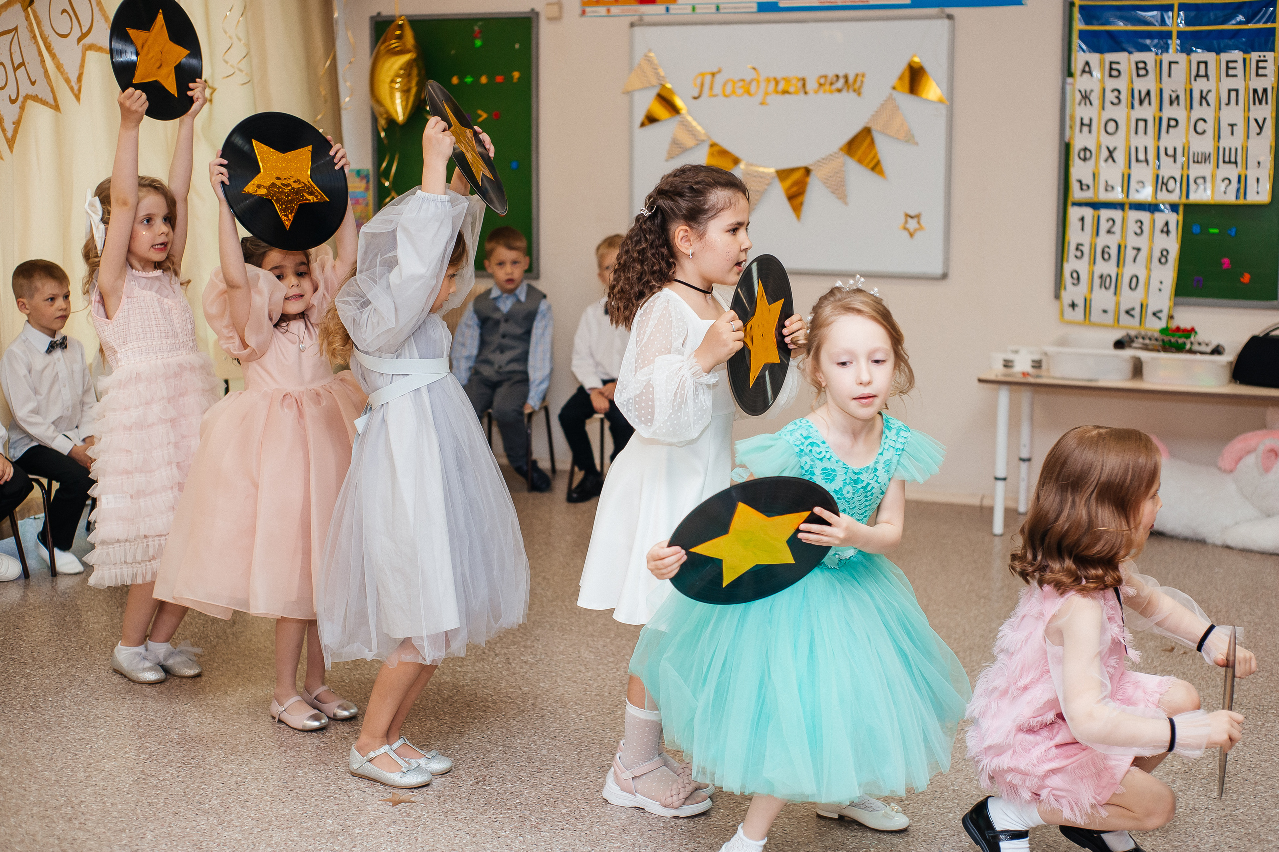 Фотосессия выпускного в детском саду «LaMama». Свадебный и портретный фотограф Летавина Наталия. Екатеринбург