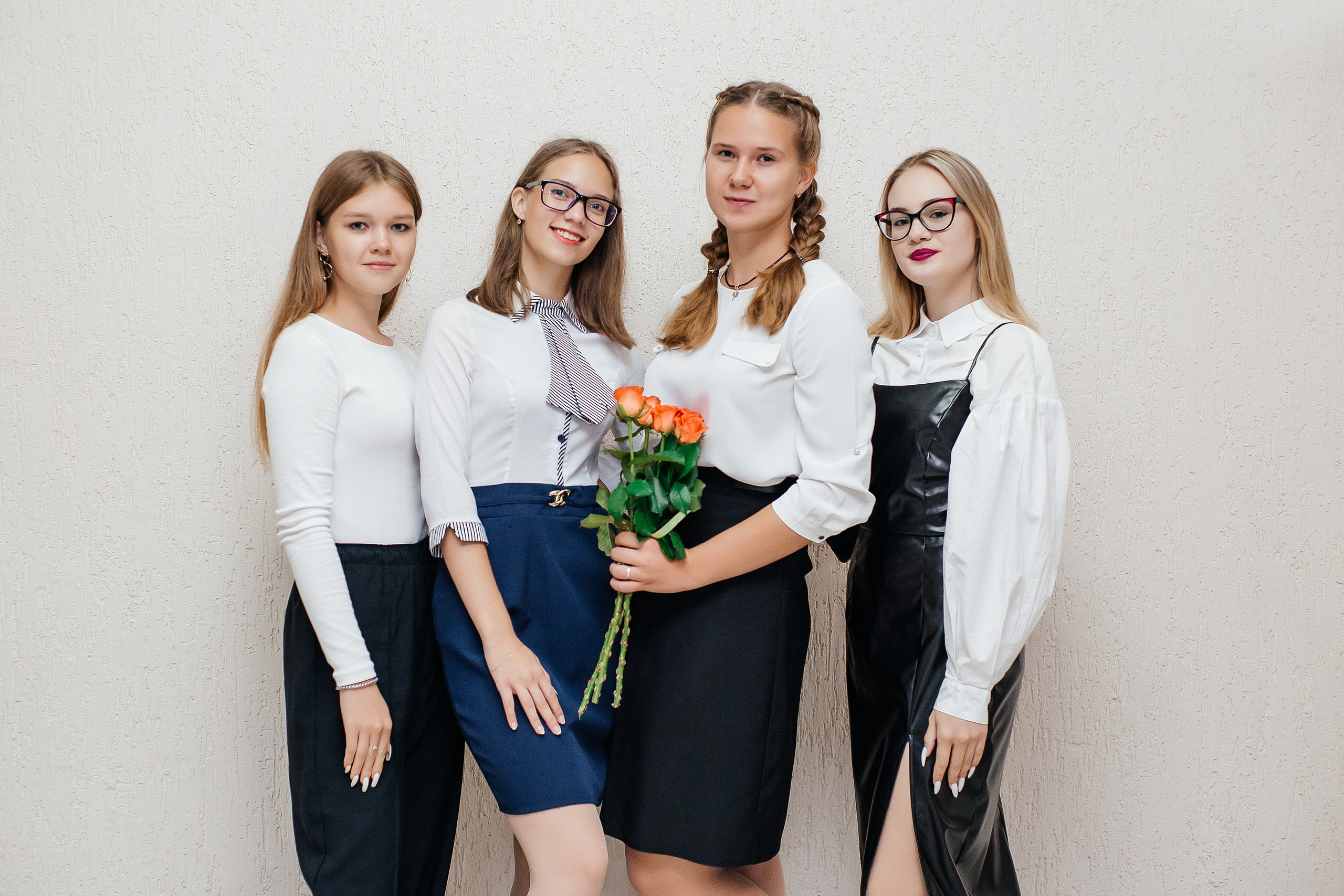 Школьный фоторепортаж «1 сентября» в 11 классе. Свадебный и портретный фотограф Летавина Наталия. Екатеринбург