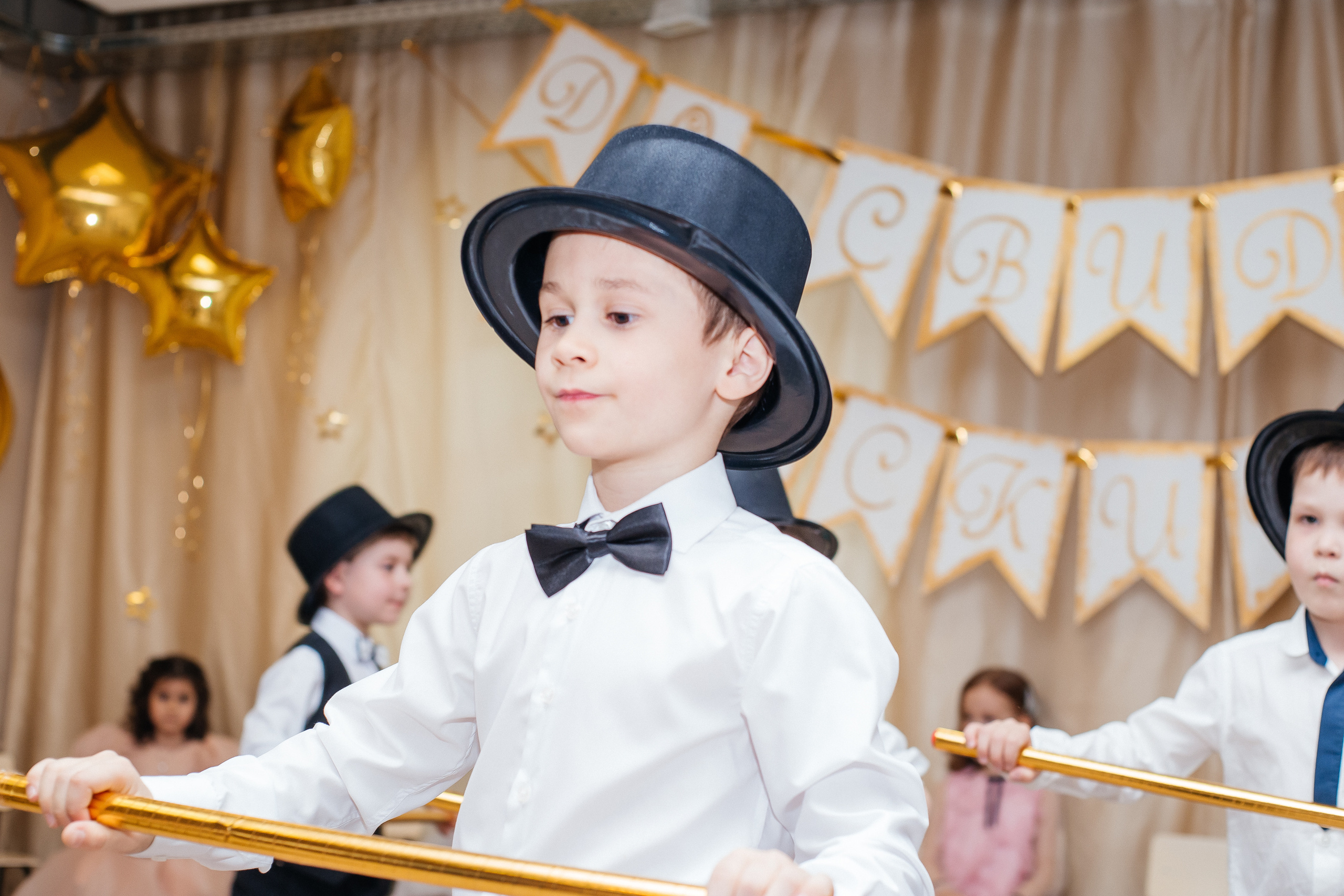 Фотосессия выпускного в детском саду «LaMama». Свадебный и портретный фотограф Летавина Наталия. Екатеринбург