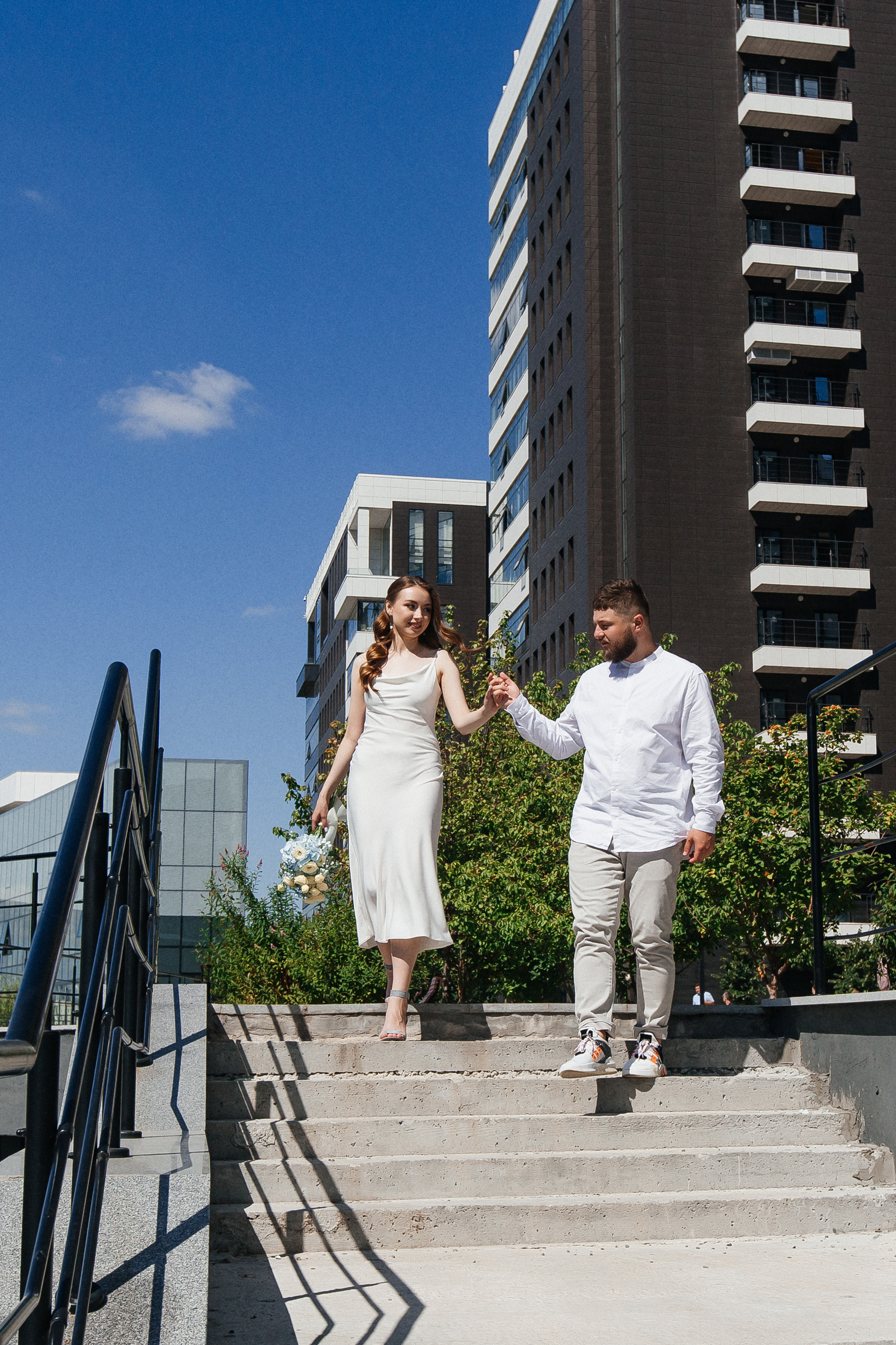 Свадебная прогулка Владимира и Виктории. Свадебный и портретный фотограф Летавина Наталия. Екатеринбург