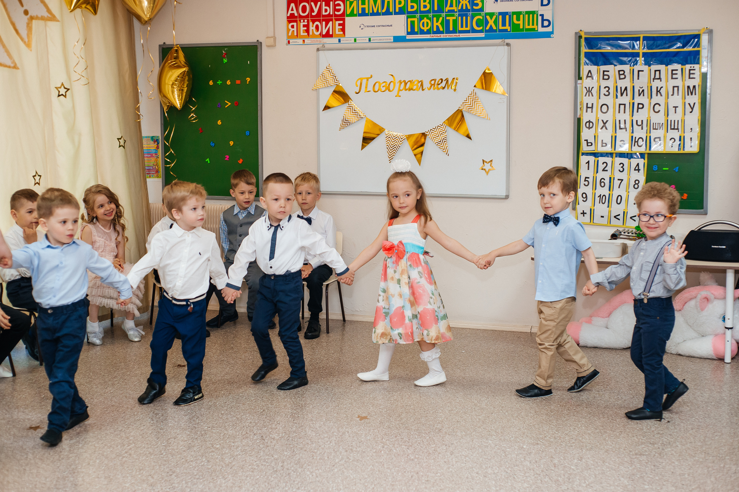 Фотосессия выпускного в детском саду «LaMama». Свадебный и портретный фотограф Летавина Наталия. Екатеринбург