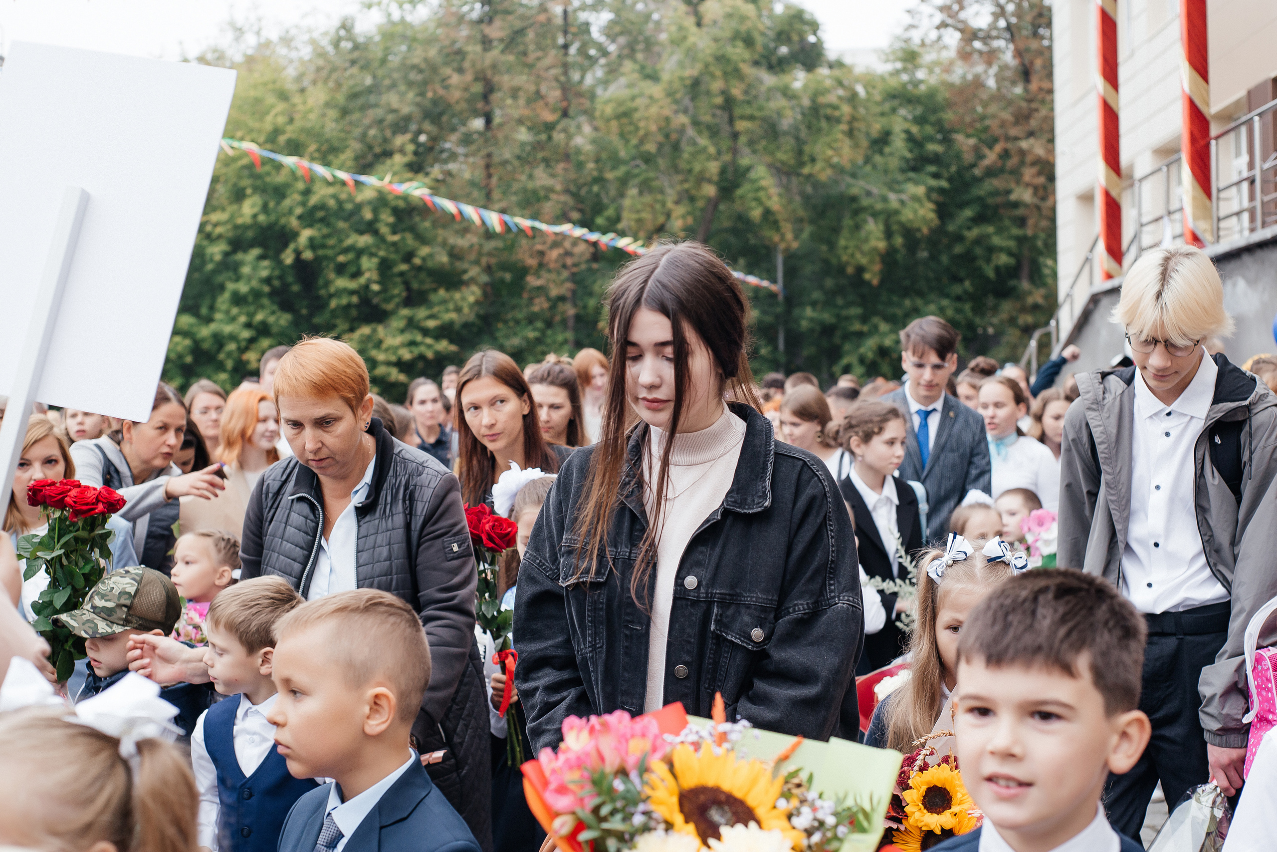 Школьный фоторепортаж «1 сентября» в 11 классе. Свадебный и портретный фотограф Летавина Наталия. Екатеринбург