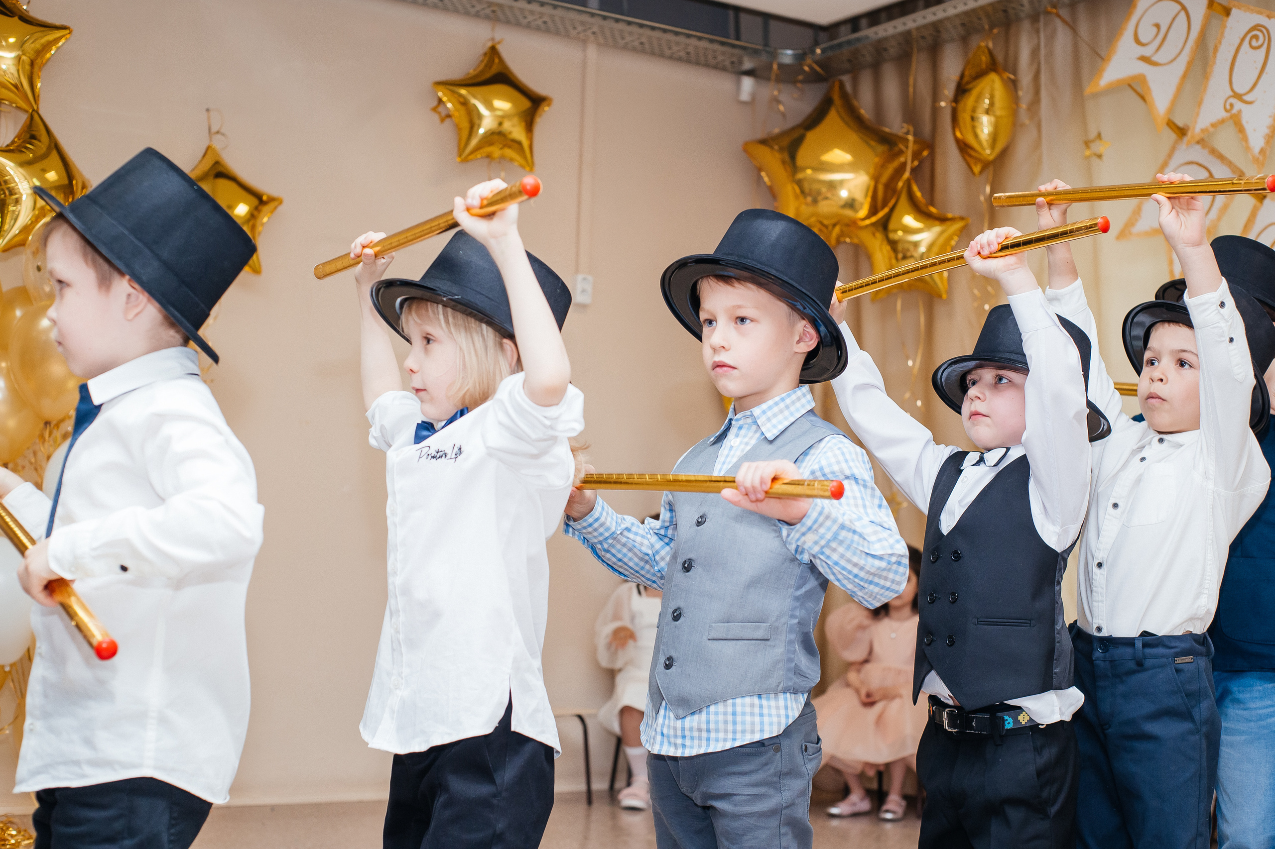 Фотосессия выпускного в детском саду «LaMama». Свадебный и портретный фотограф Летавина Наталия. Екатеринбург