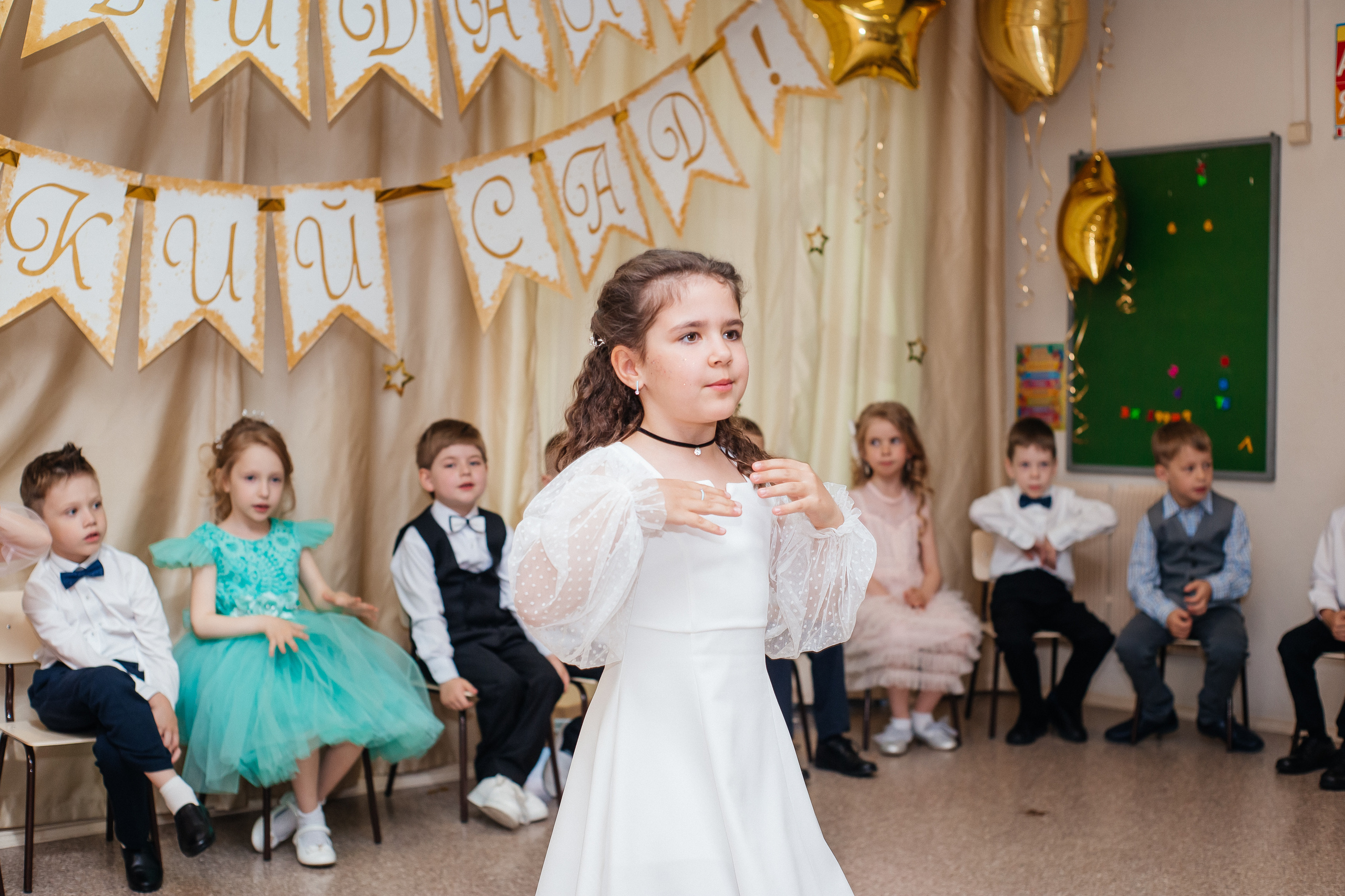 Фотосессия выпускного в детском саду «LaMama». Свадебный и портретный фотограф Летавина Наталия. Екатеринбург