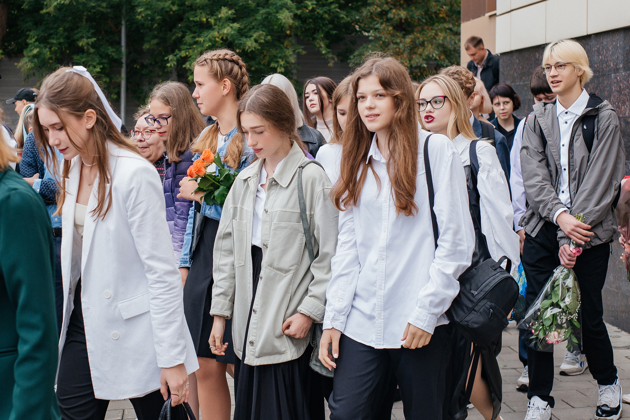 Школьный фоторепортаж «1 сентября» в 11 классе. Свадебный и портретный фотограф Летавина Наталия. Екатеринбург