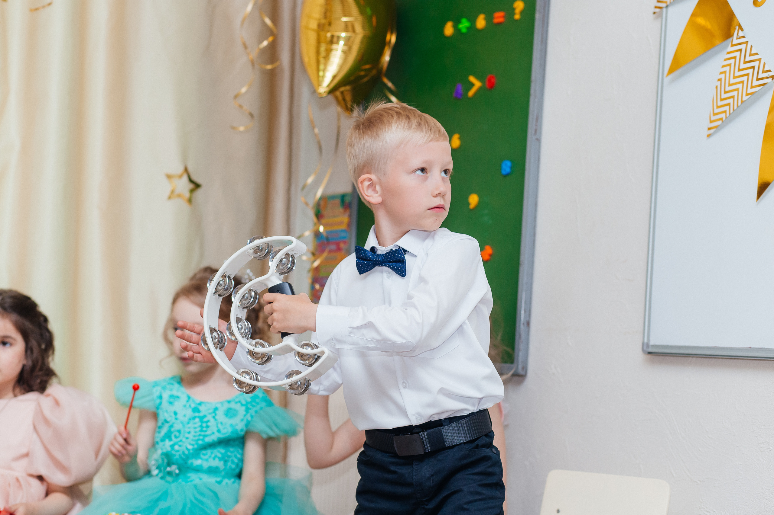 Фотосессия выпускного в детском саду «LaMama». Свадебный и портретный фотограф Летавина Наталия. Екатеринбург