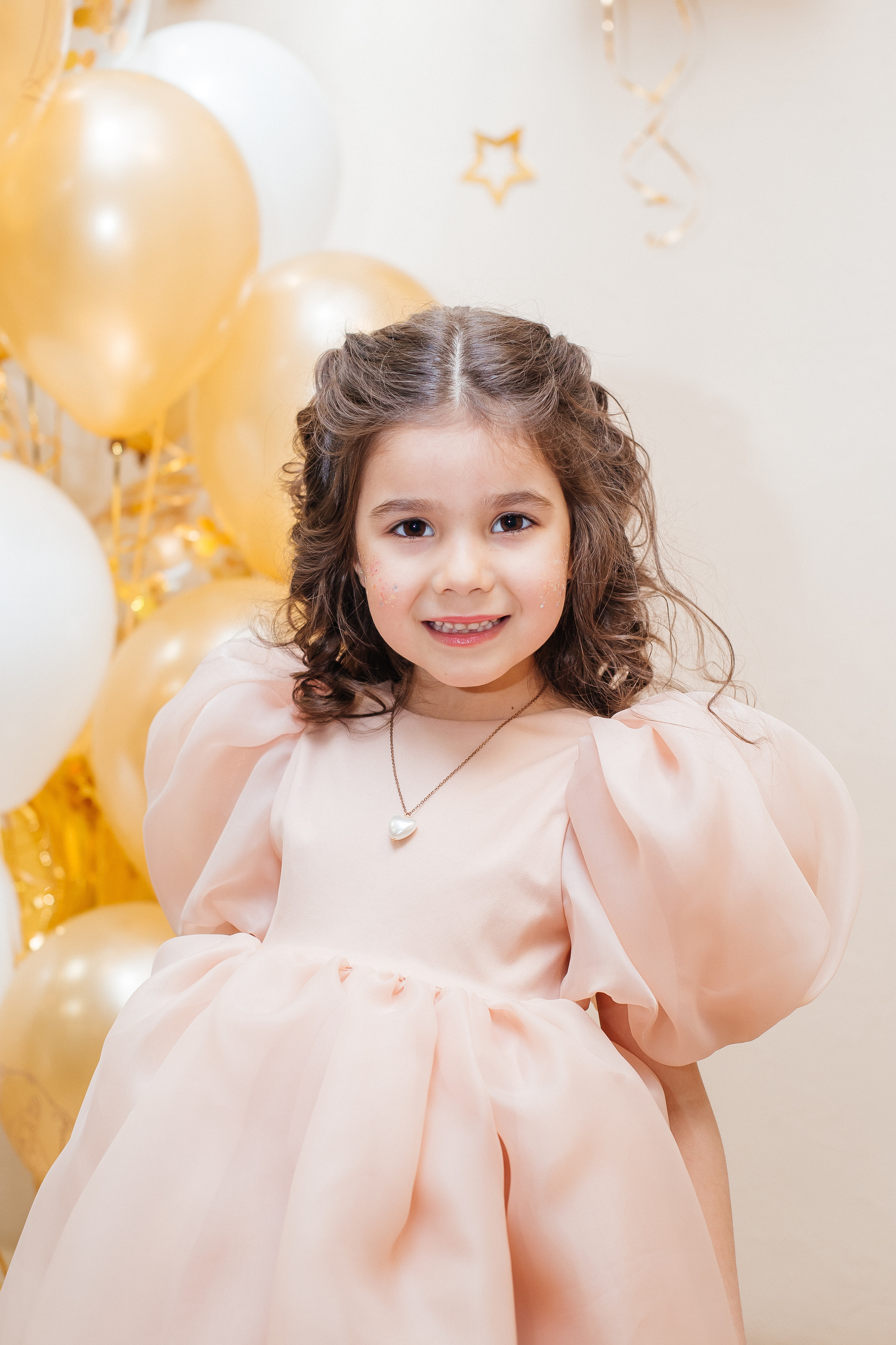 Фотосессия выпускного в детском саду «LaMama». Свадебный и портретный фотограф Летавина Наталия. Екатеринбург