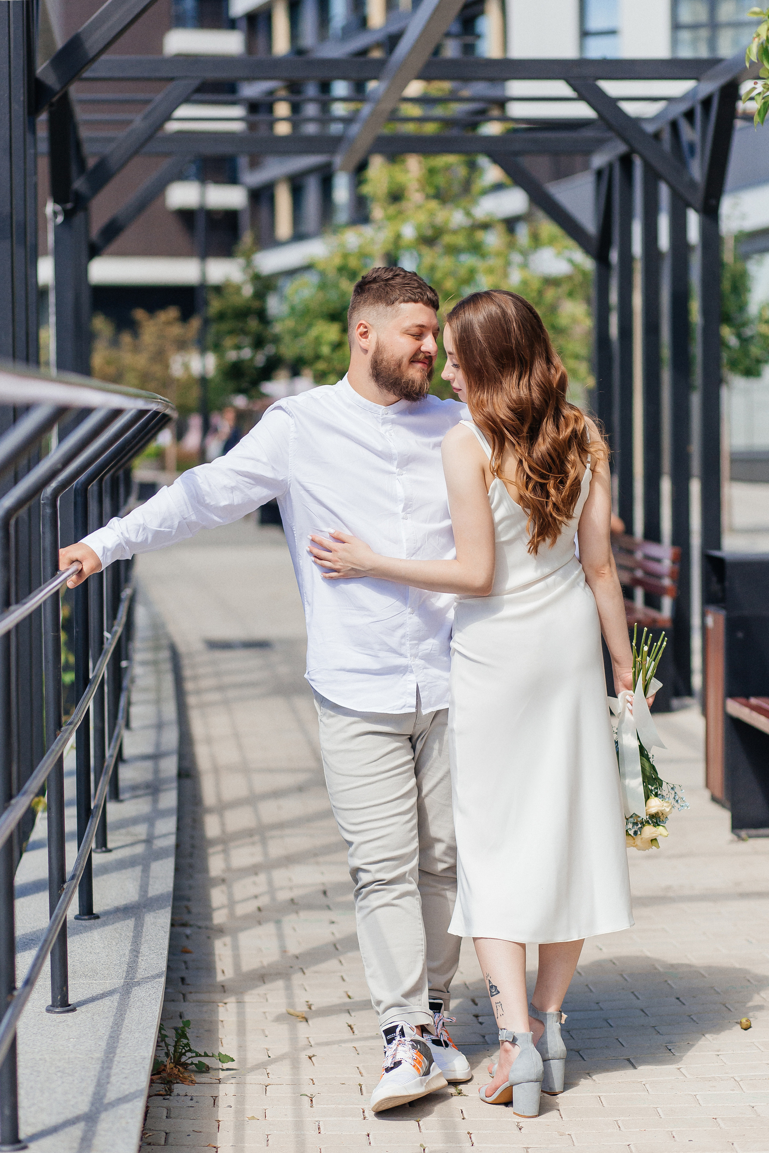 Свадебная прогулка Владимира и Виктории. Свадебный и портретный фотограф Летавина Наталия. Екатеринбург