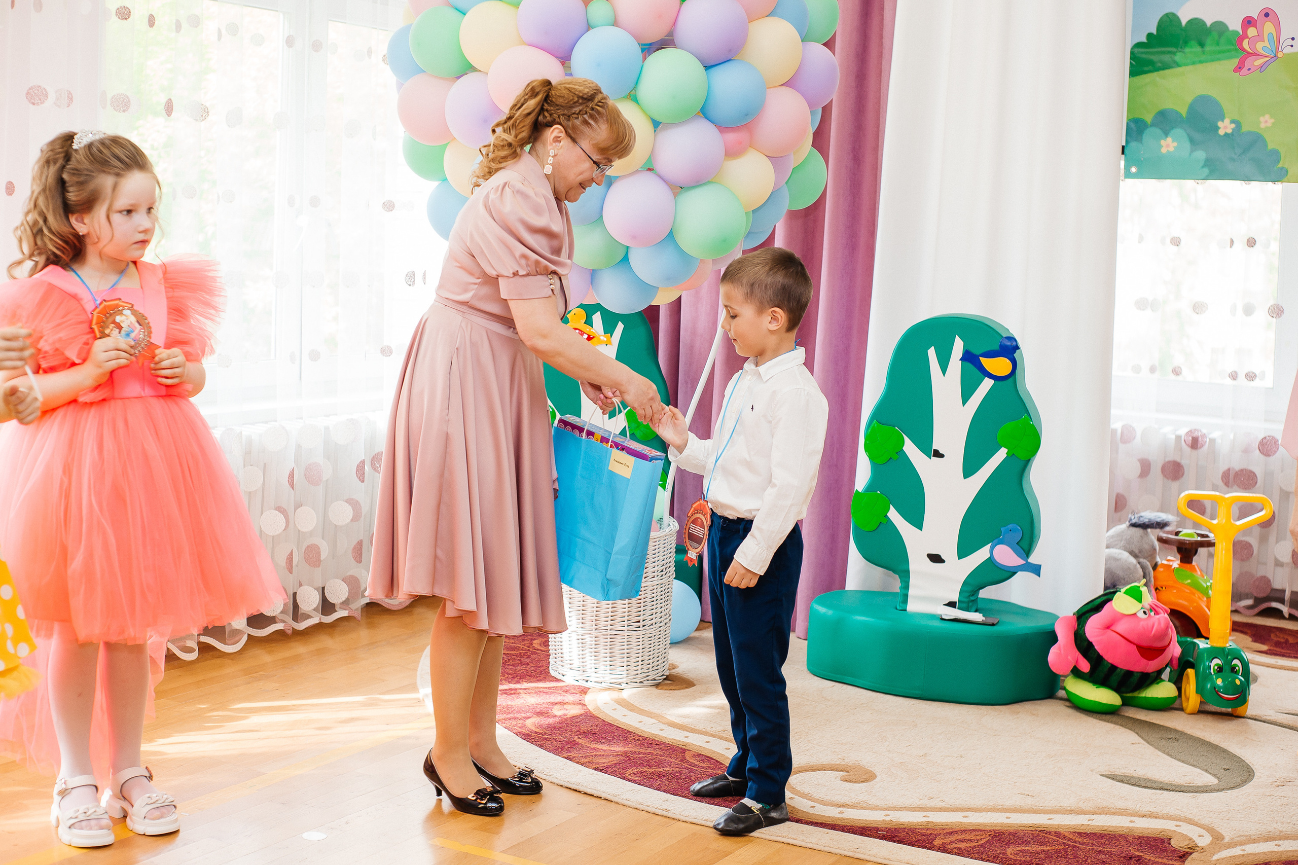 Фотосъемка выпускного в детском саду. Свадебный и портретный фотограф Летавина Наталия. Екатеринбург