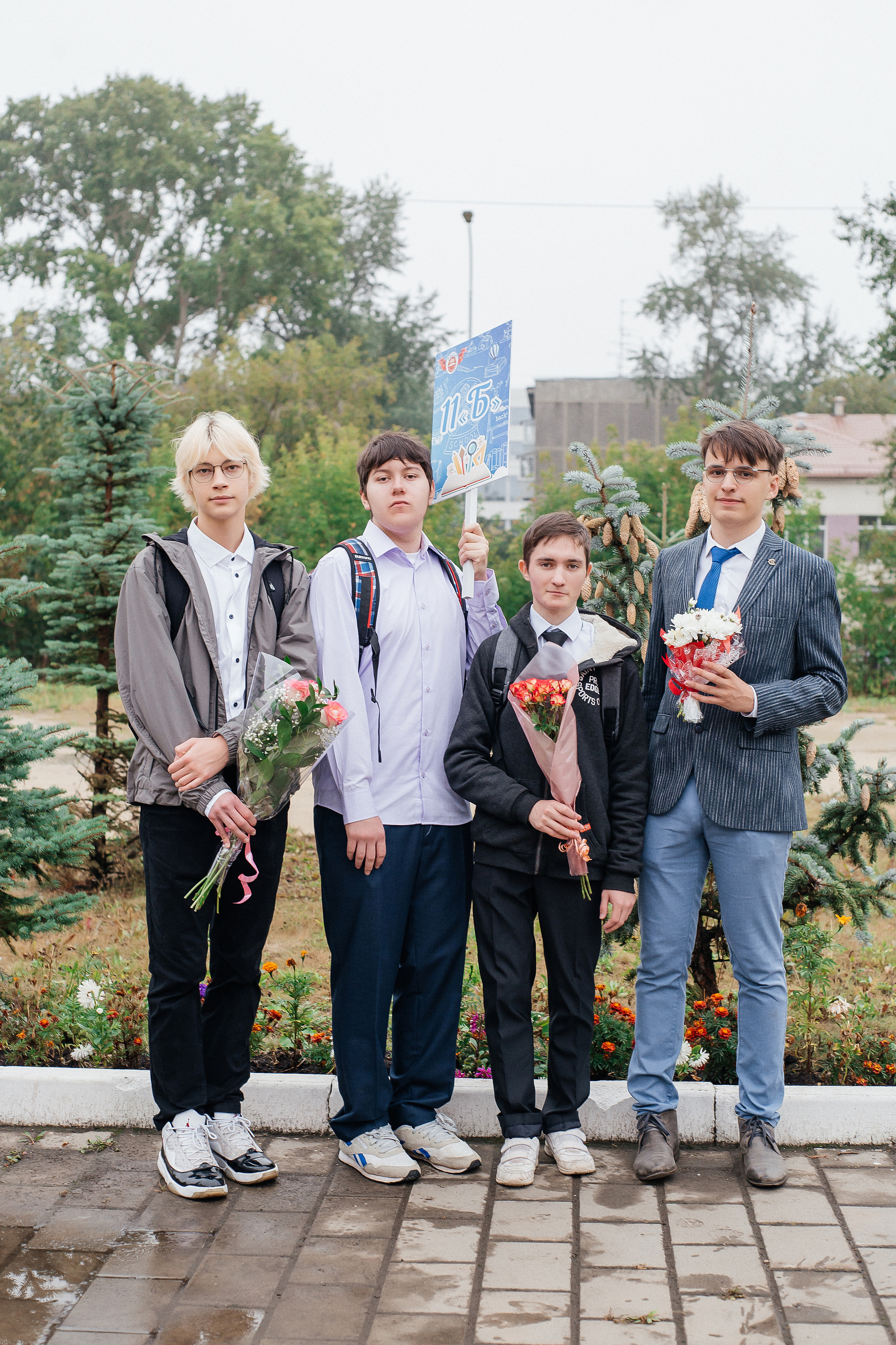 Школьный фоторепортаж «1 сентября» в 11 классе. Свадебный и портретный фотограф Летавина Наталия. Екатеринбург