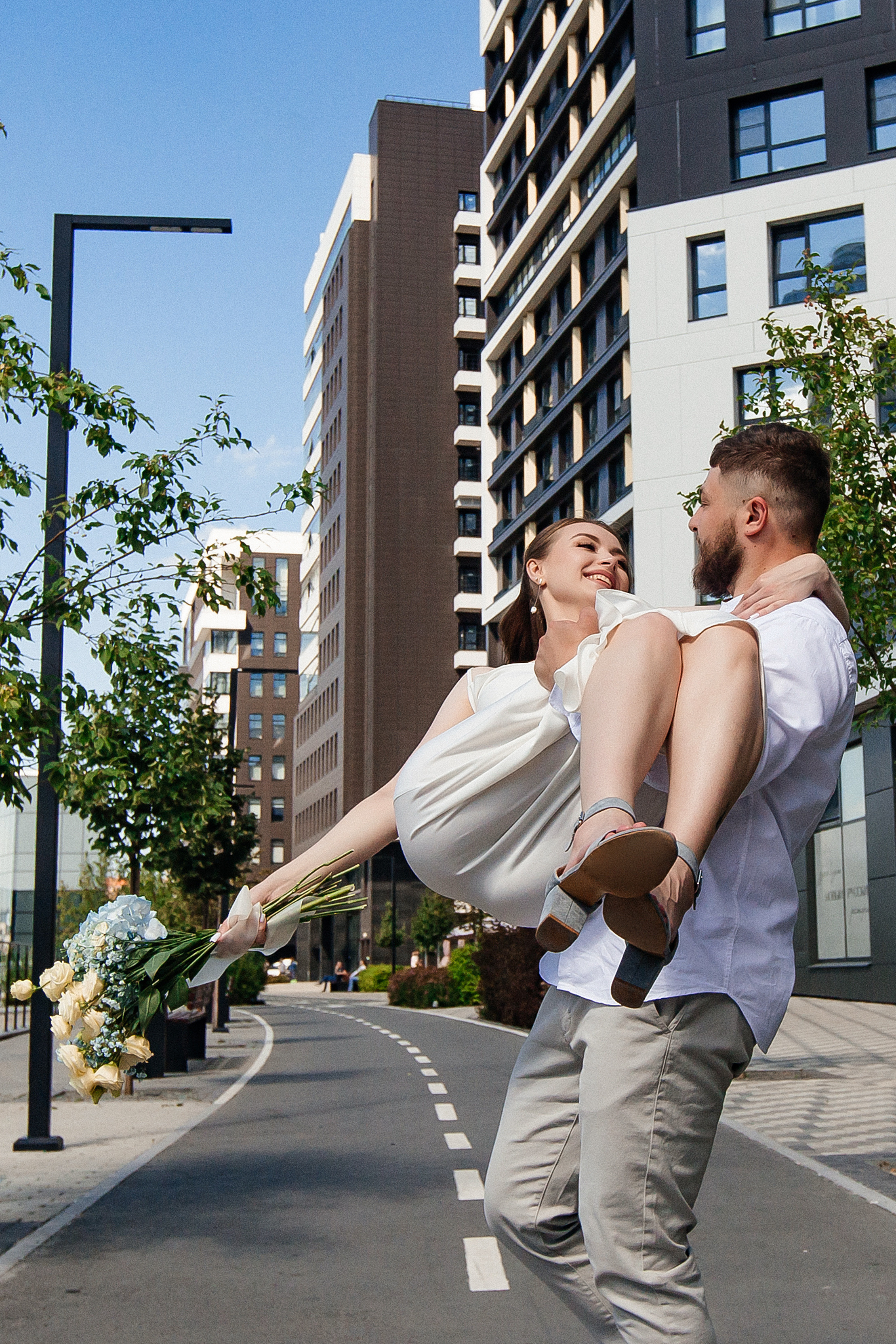 Свадебная прогулка Владимира и Виктории. Свадебный и портретный фотограф Летавина Наталия. Екатеринбург