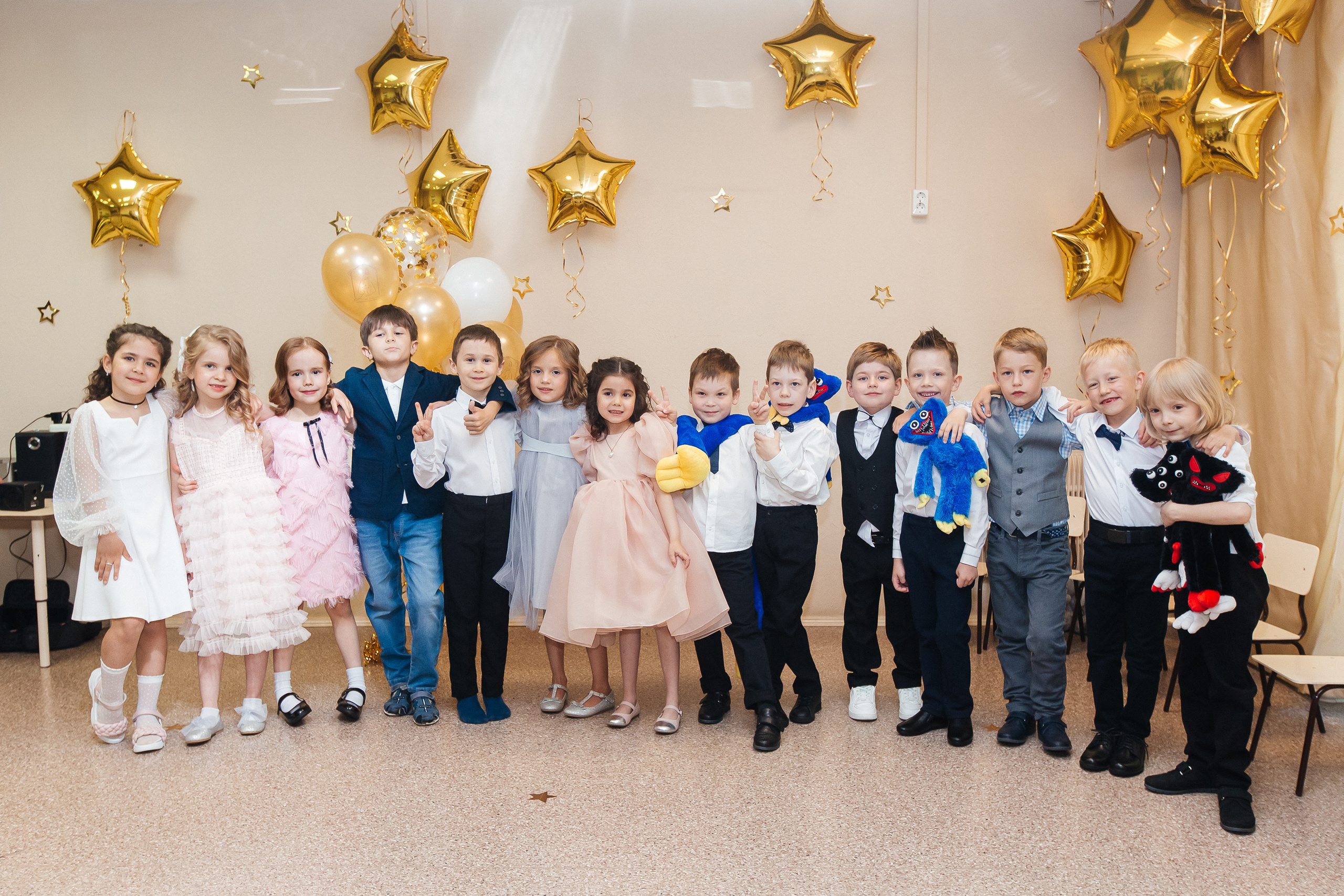 Фотосессия выпускного в детском саду «LaMama». Свадебный и портретный фотограф Летавина Наталия. Екатеринбург