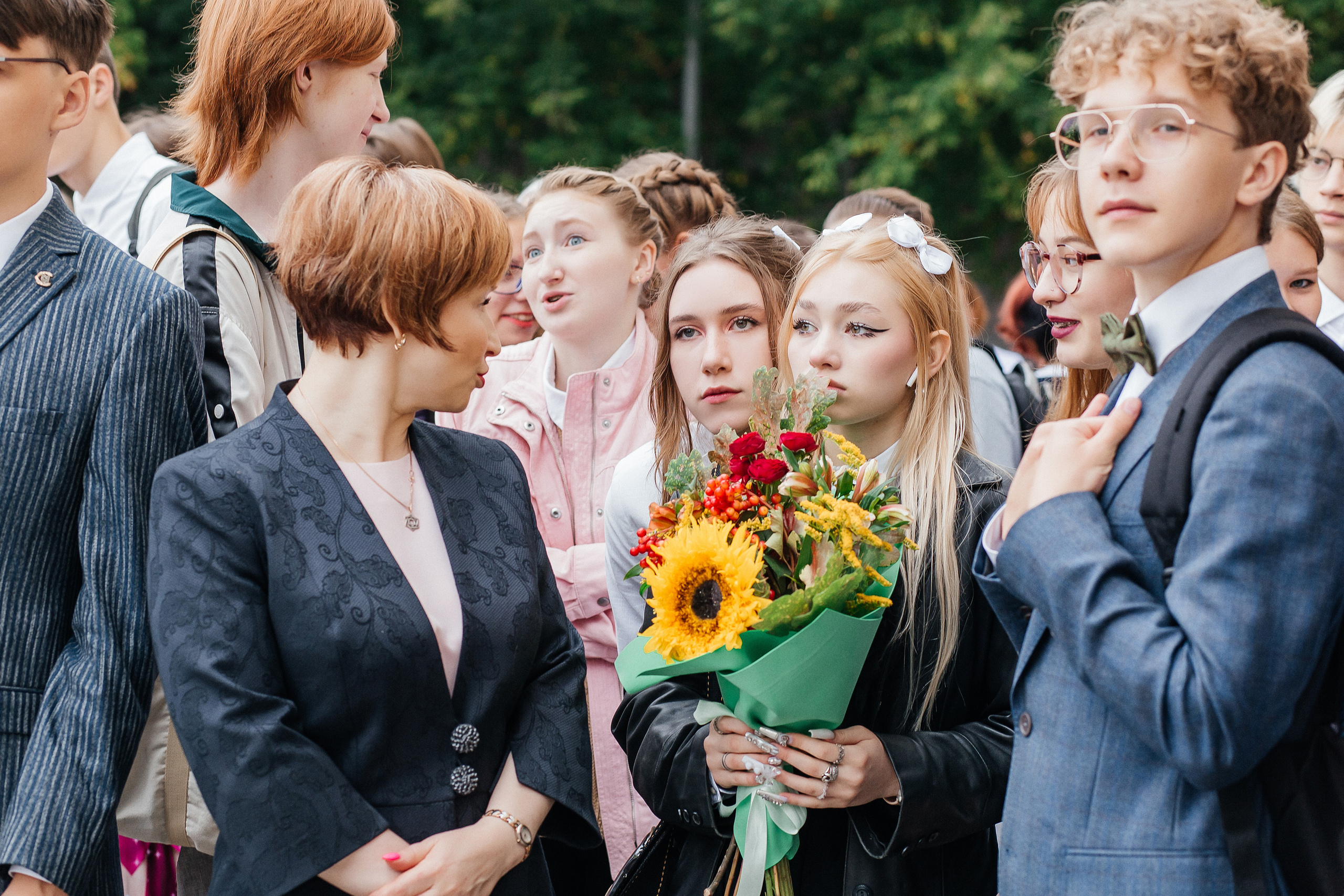 Школьный фоторепортаж «1 сентября» в 11 классе. Свадебный и портретный фотограф Летавина Наталия. Екатеринбург