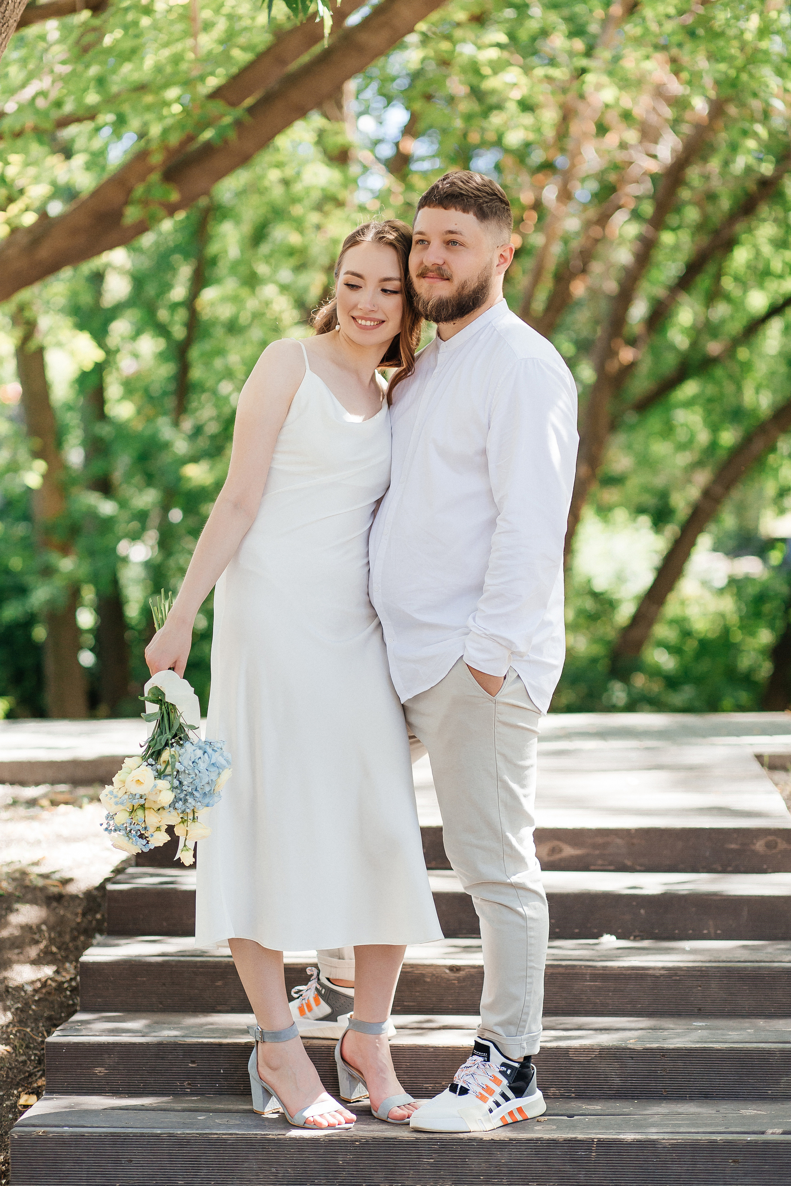 Свадебная прогулка Владимира и Виктории. Свадебный и портретный фотограф Летавина Наталия. Екатеринбург