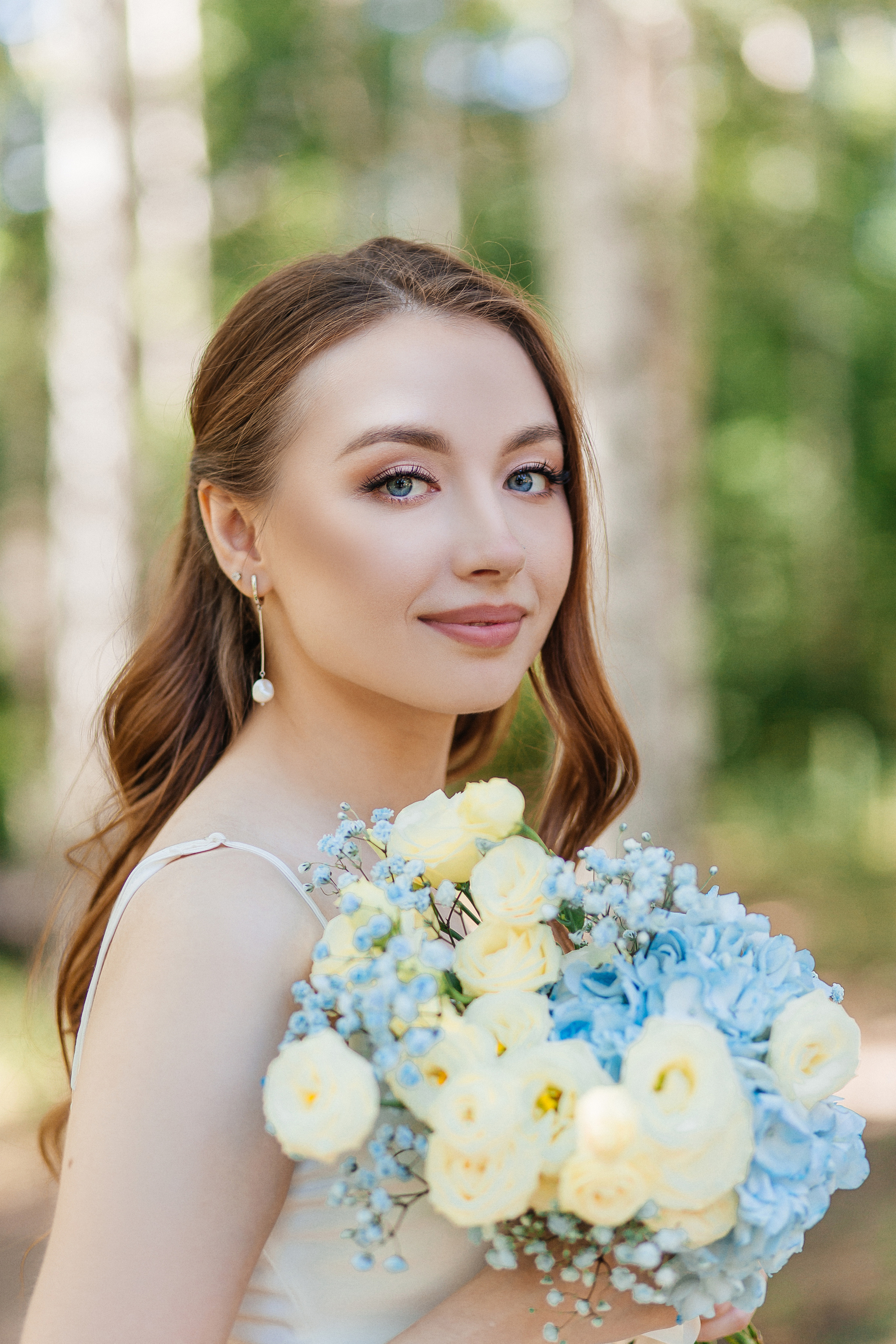 Свадебная прогулка Владимира и Виктории. Свадебный и портретный фотограф Летавина Наталия. Екатеринбург