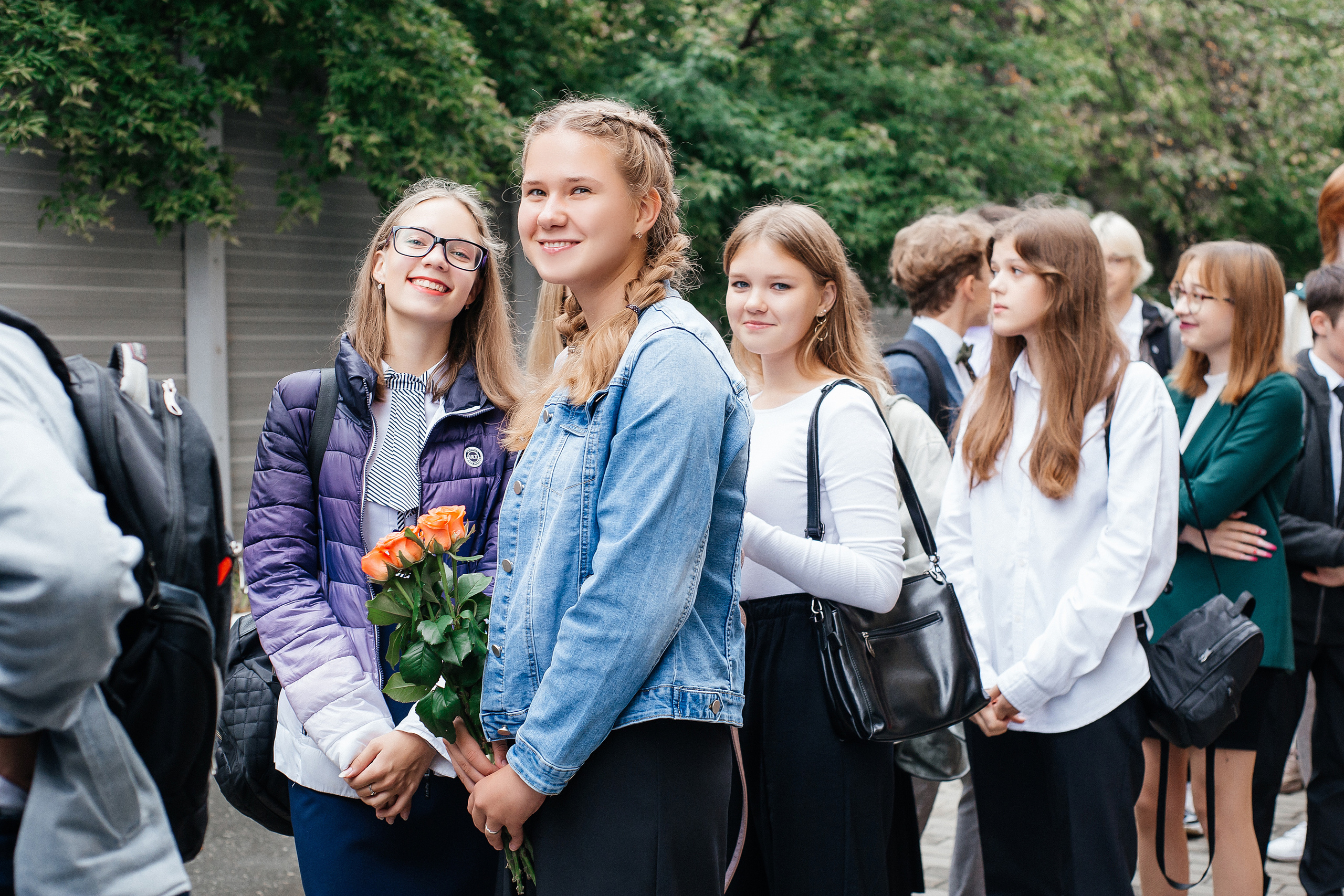 Школьный фоторепортаж «1 сентября» в 11 классе. Свадебный и портретный фотограф Летавина Наталия. Екатеринбург