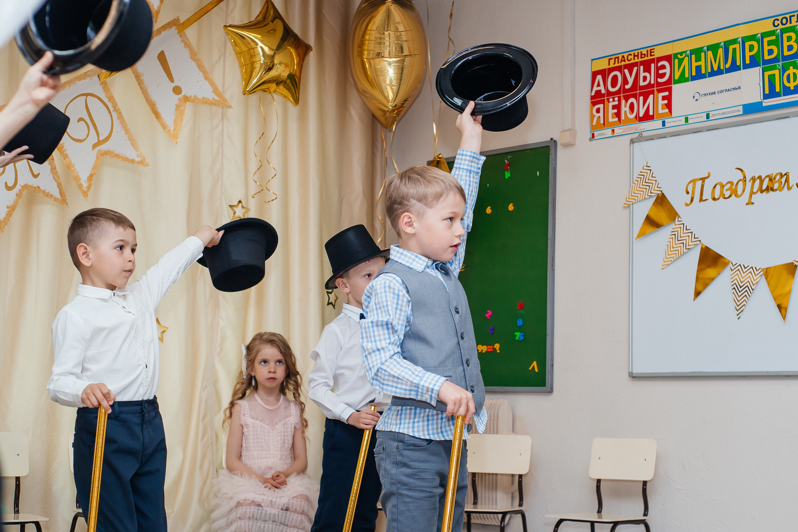 Фотосессия выпускного в детском саду «LaMama». Свадебный и портретный фотограф Летавина Наталия. Екатеринбург