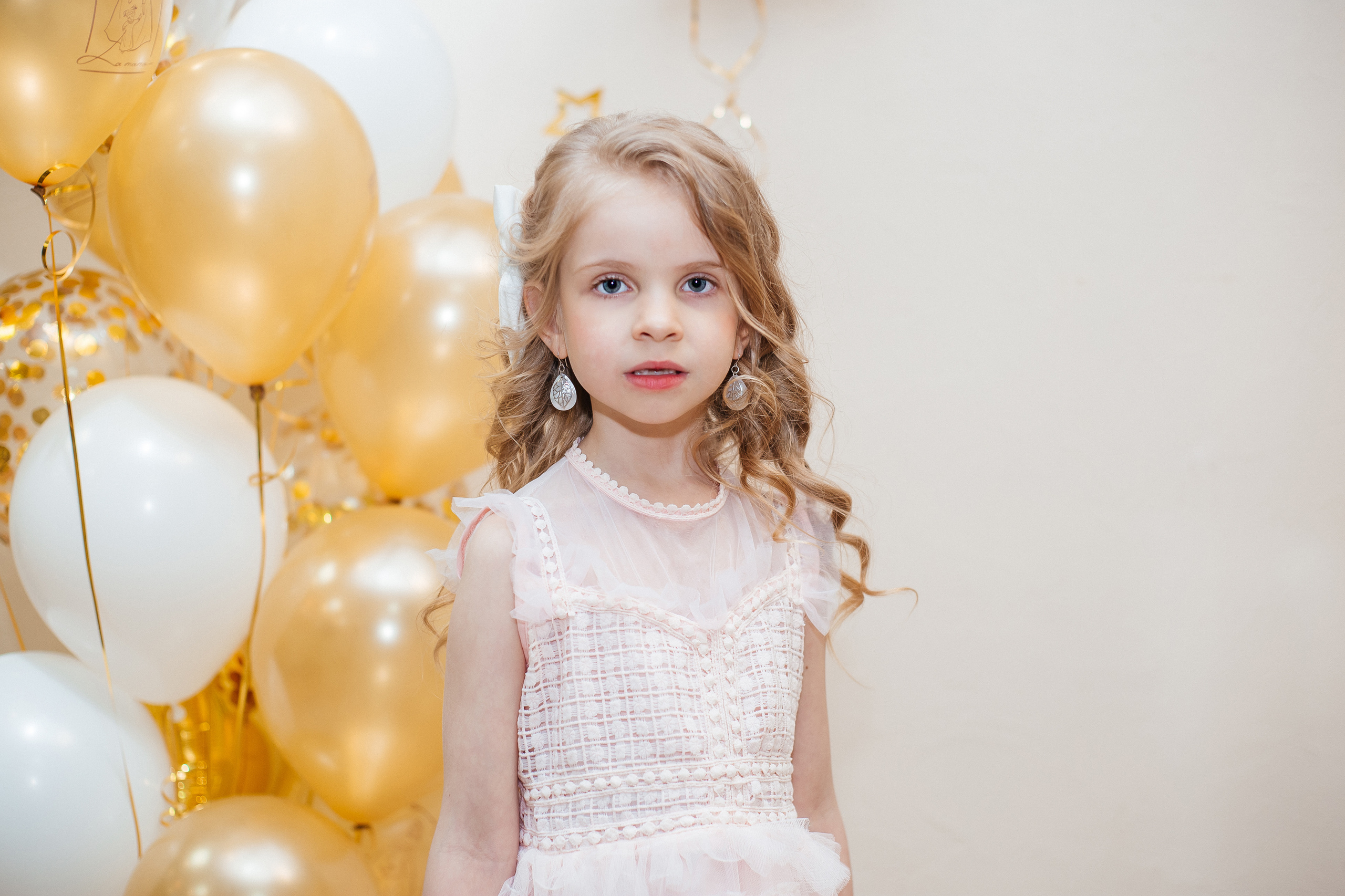 Фотосессия выпускного в детском саду «LaMama». Свадебный и портретный фотограф Летавина Наталия. Екатеринбург