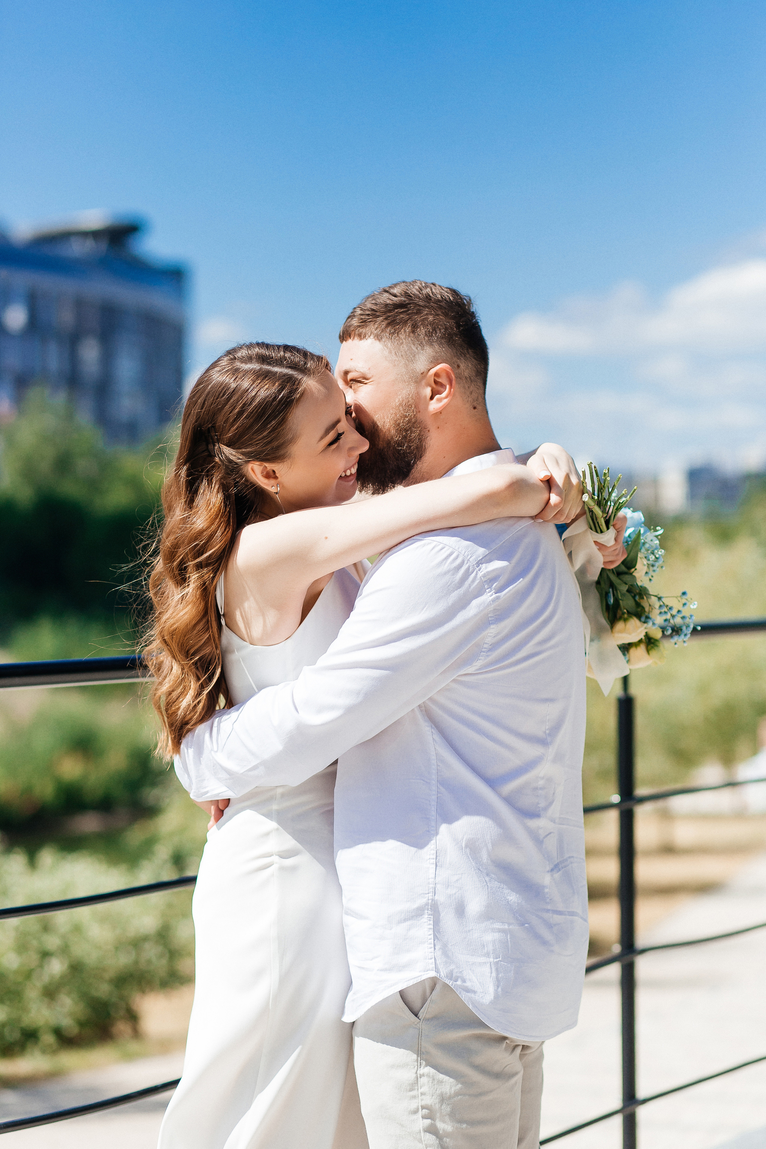 Свадебная прогулка Владимира и Виктории. Свадебный и портретный фотограф Летавина Наталия. Екатеринбург